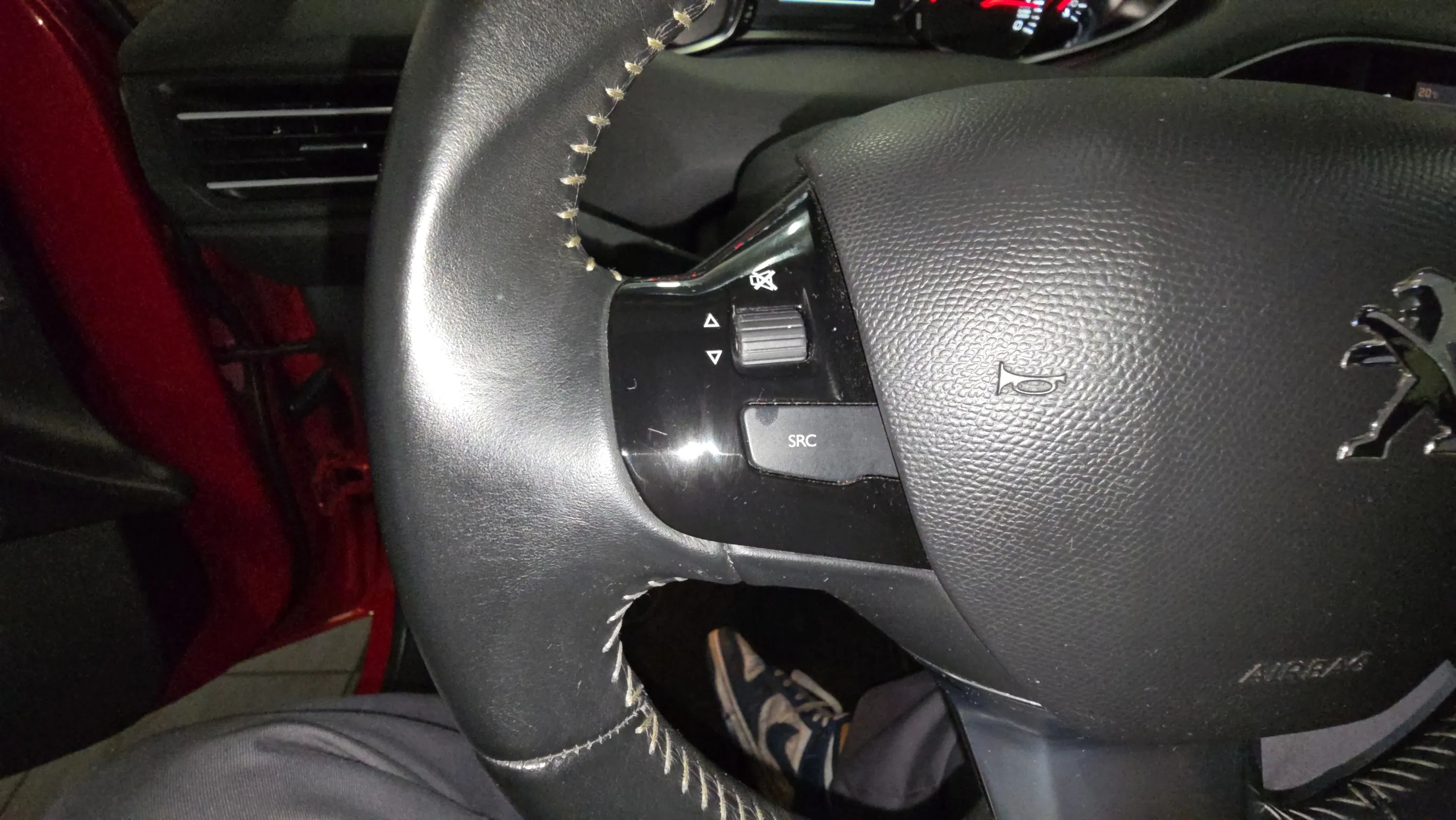 Peugeot 308 Access 1.2 PureTech 110 - foto 12