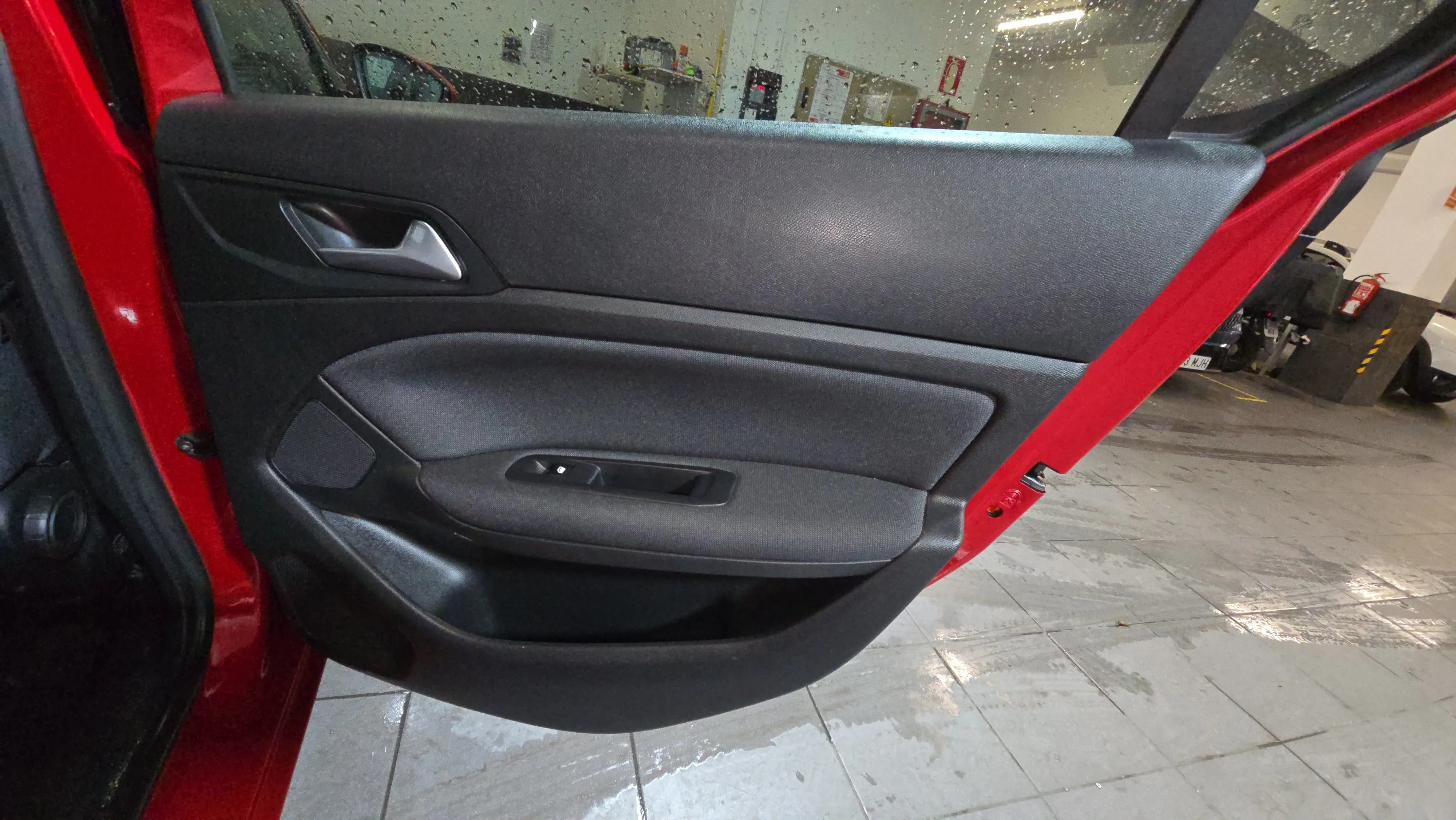 Peugeot 308 Access 1.2 PureTech 110 - foto 18