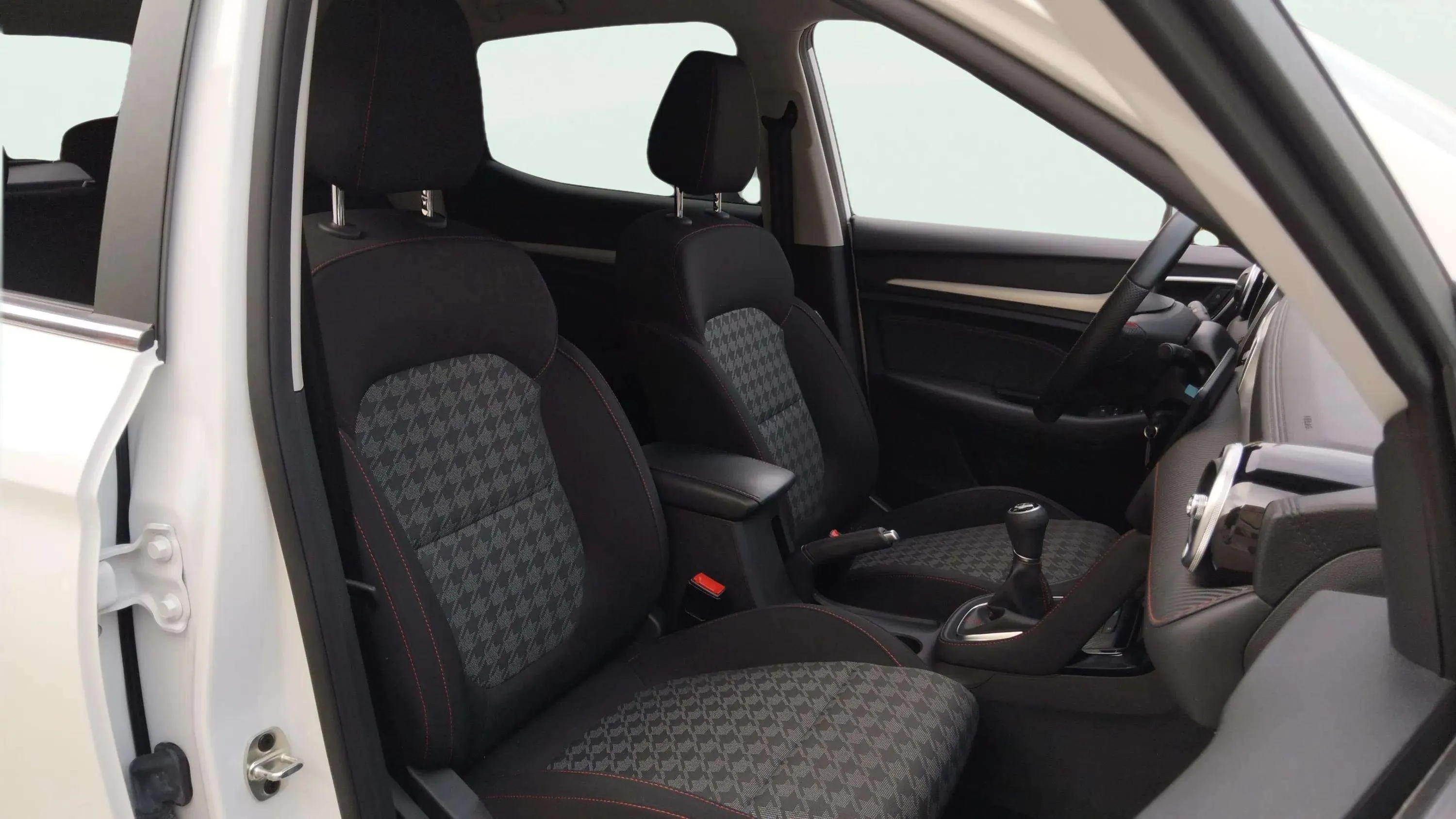 MG ZS 1.5 Comfort - foto 15