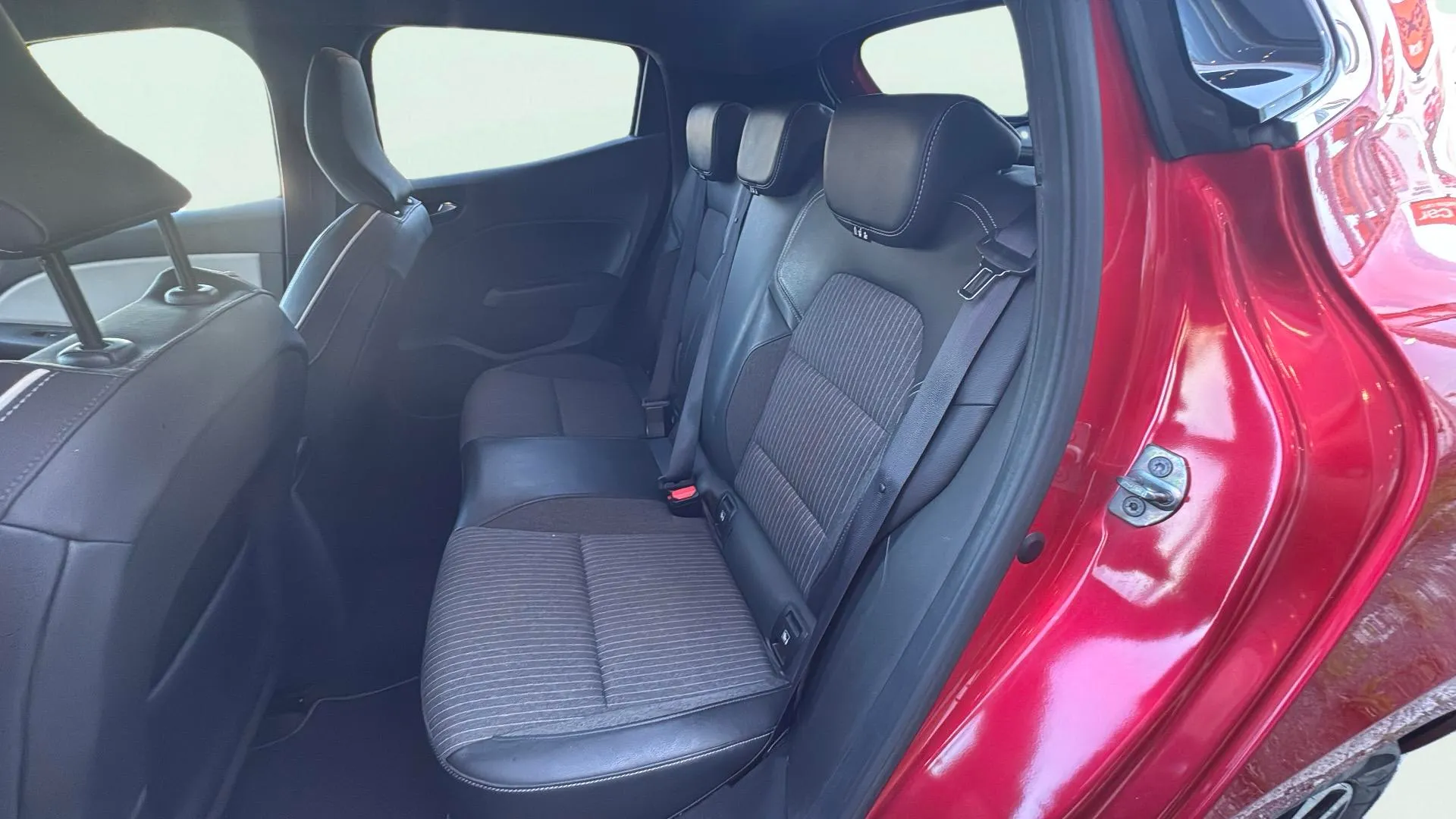 Renault Clio Techno TCe 90 - foto 14