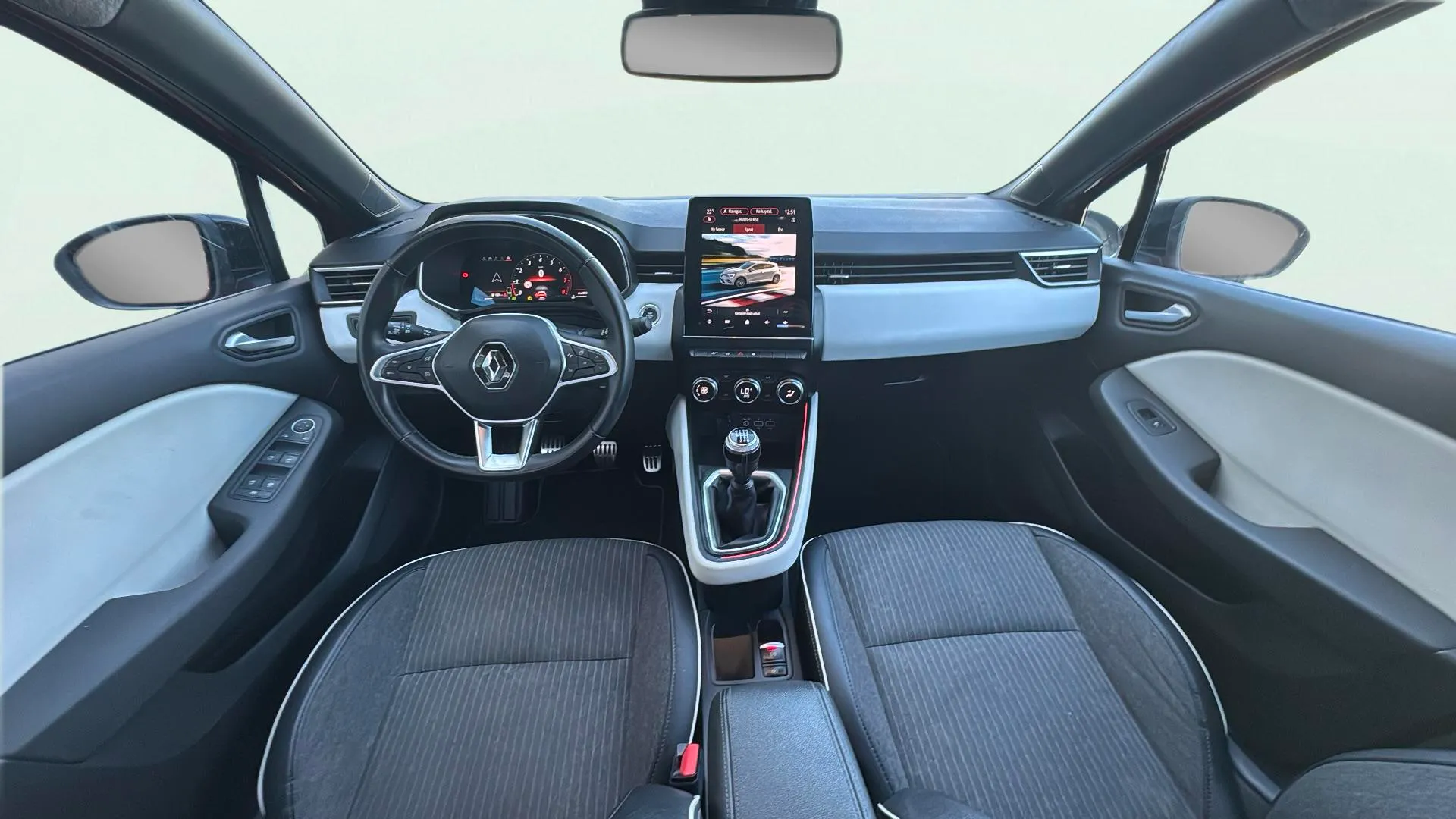 Renault Clio Techno TCe 90 - foto 10