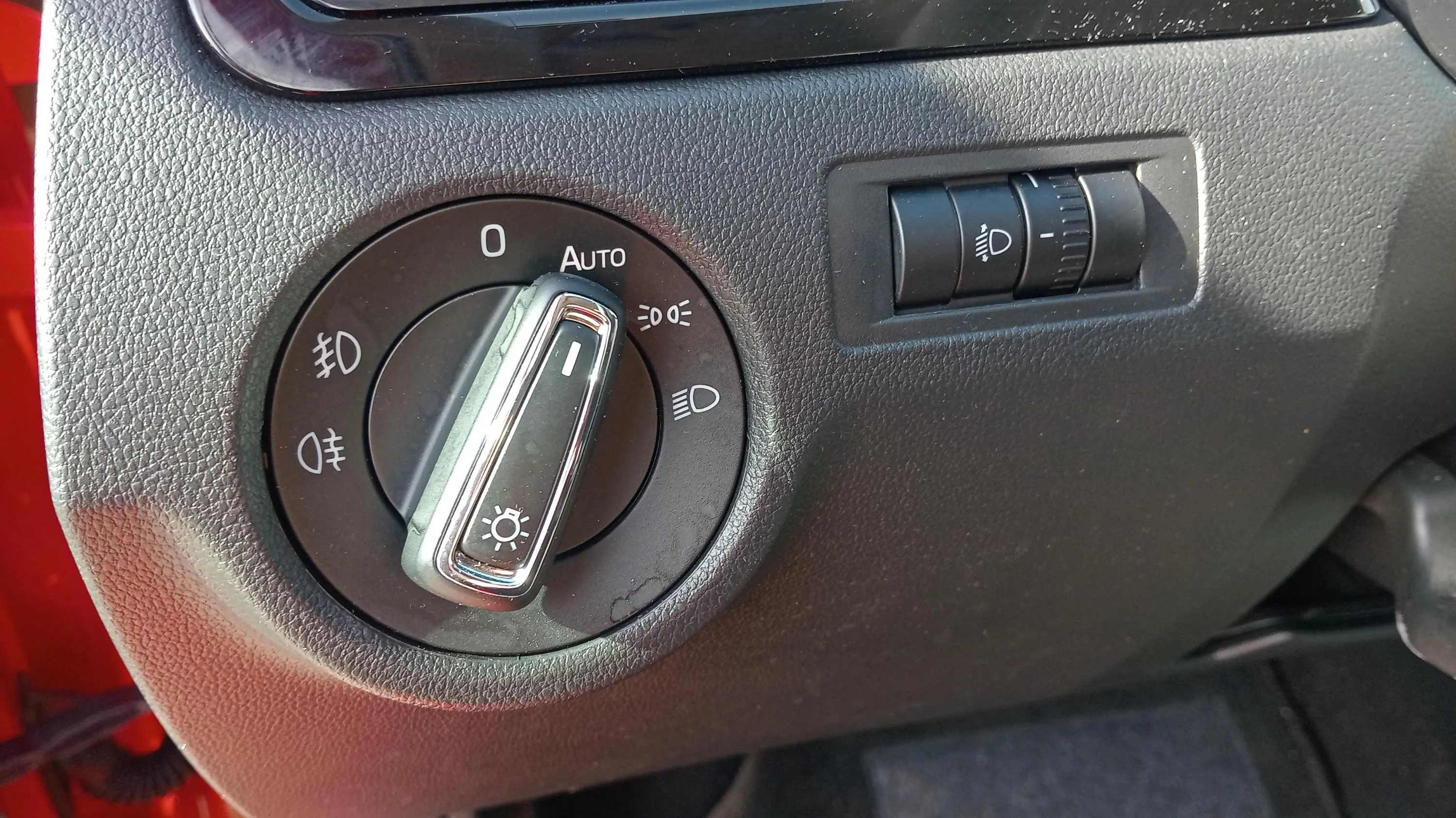 Škoda Rapid 1.0 TSI Active - foto 20