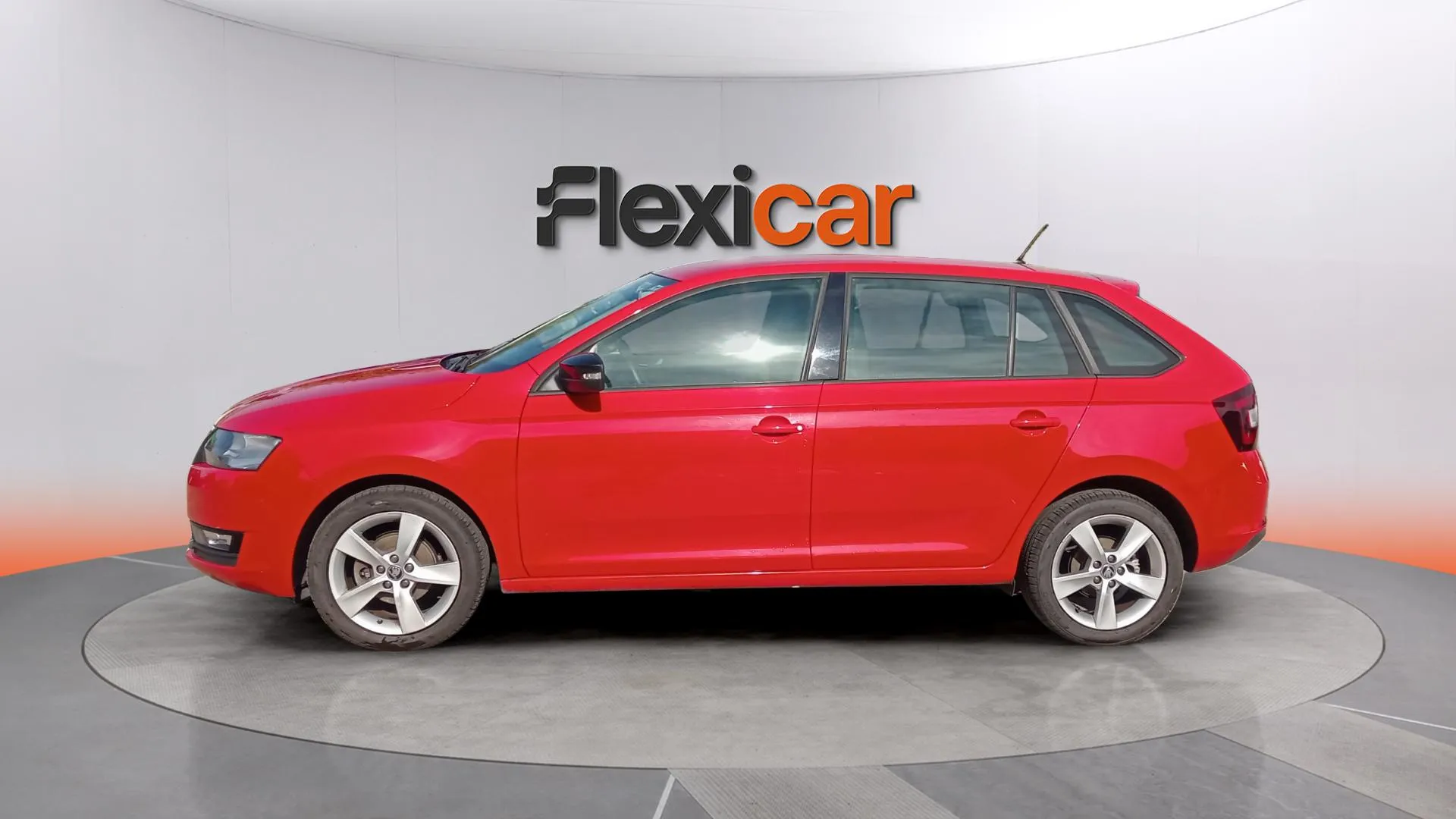 Škoda Rapid 1.0 TSI Active - foto 6