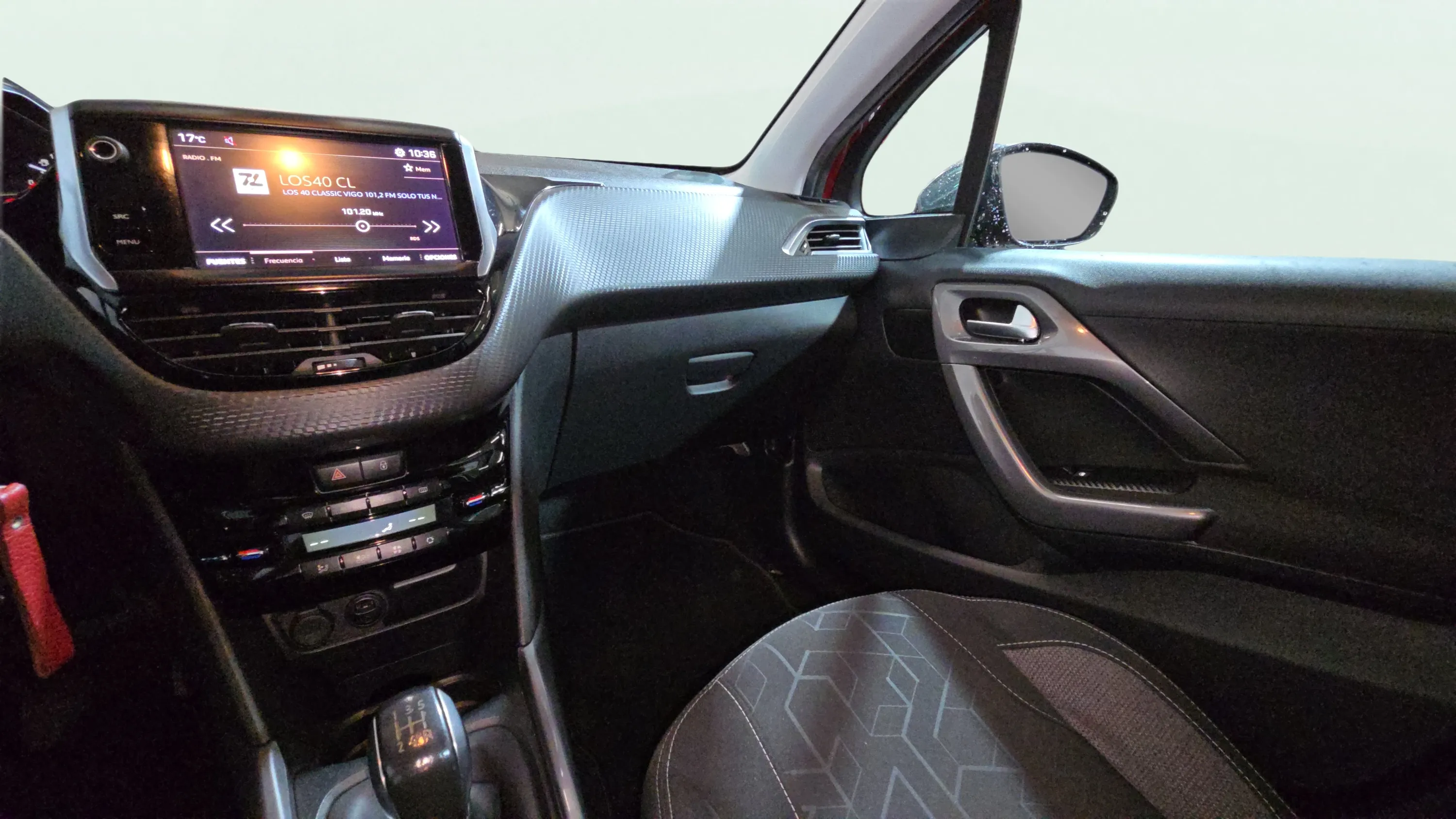 Peugeot 2008 Style 1.6 BlueHDi - foto 15