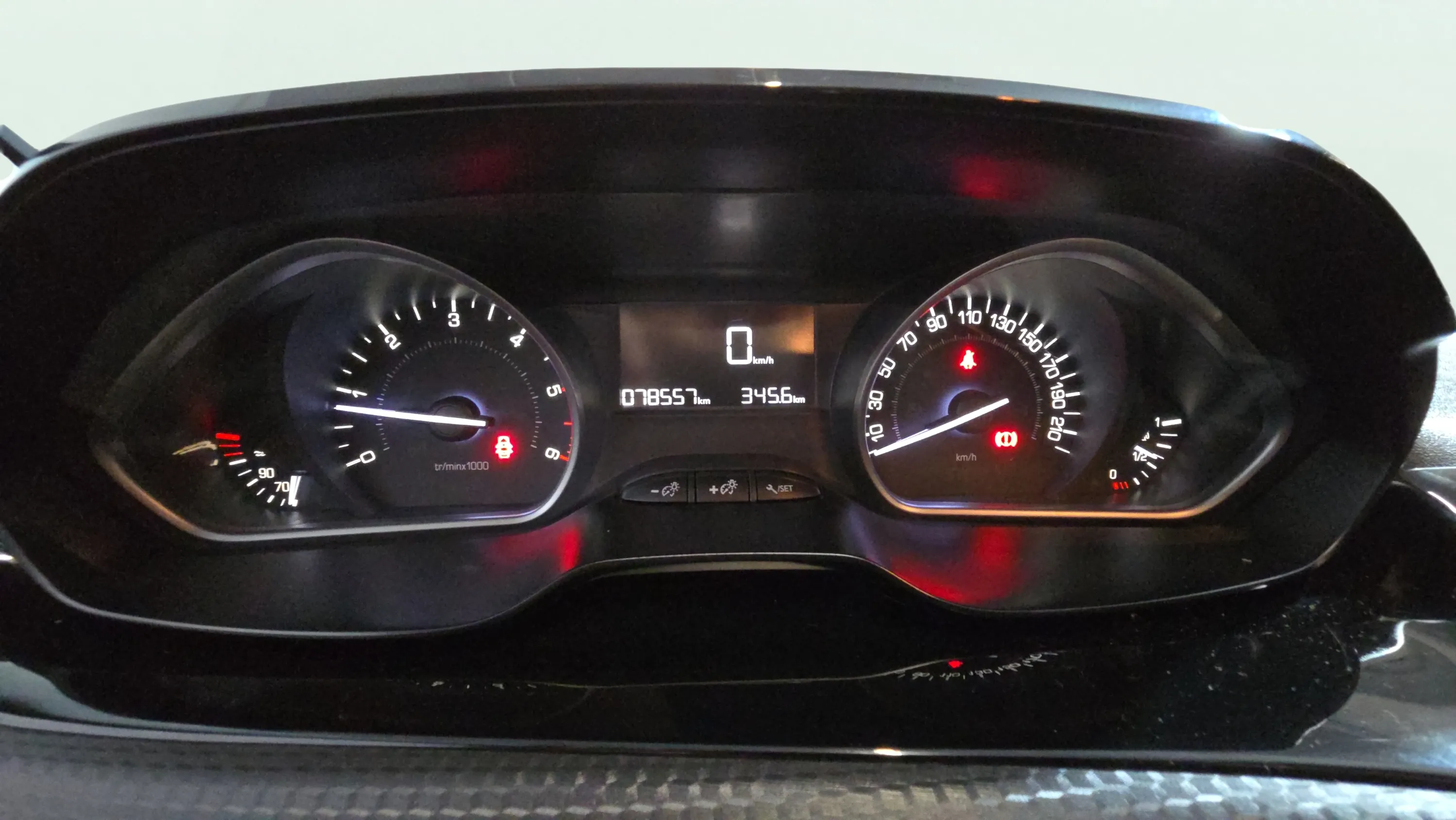 Peugeot 2008 Style 1.6 BlueHDi - foto 12