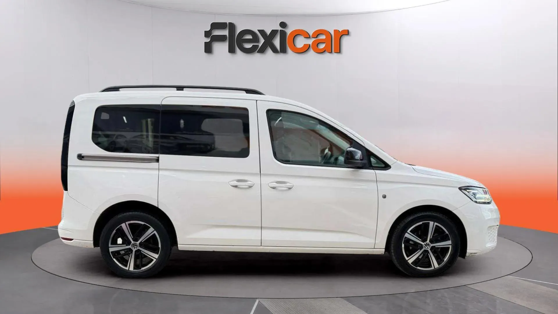 Volkswagen Caddy Outdoor 2.0 TDI BMT - foto 8