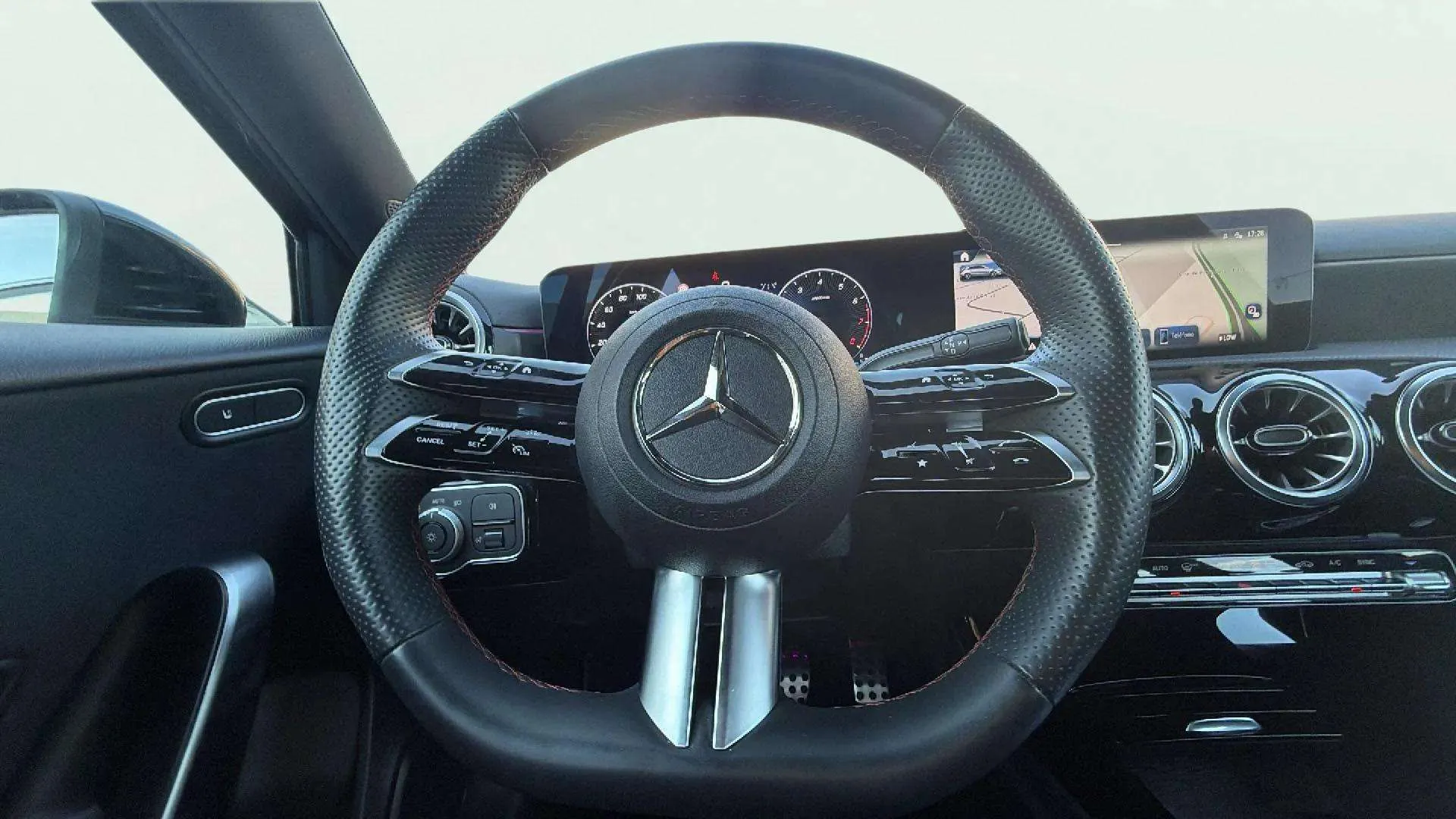 Mercedes-Benz Clase A A 180 - foto 15