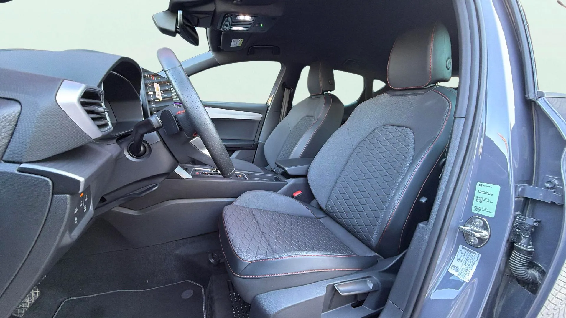 SEAT León 1.5 eTSI DSG FR - foto 15