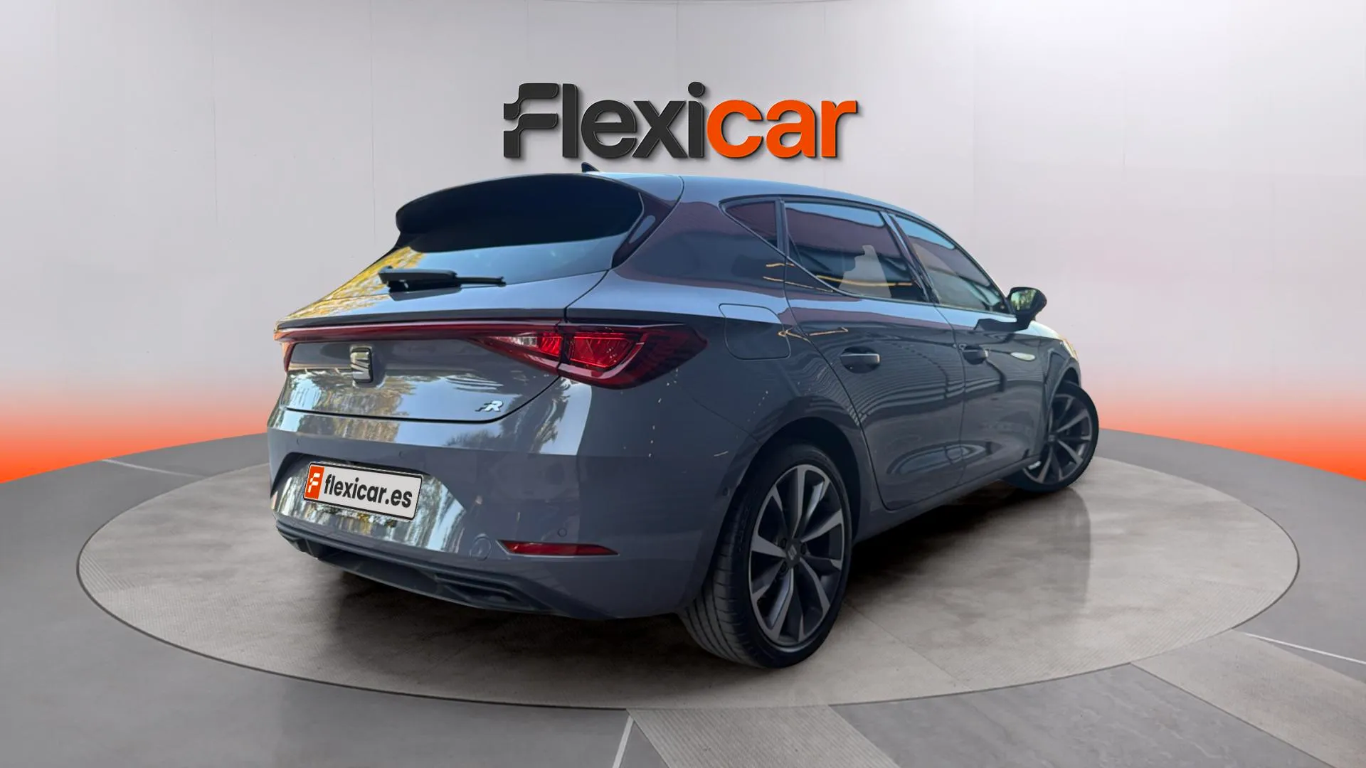 SEAT León 1.5 eTSI DSG FR - foto 7