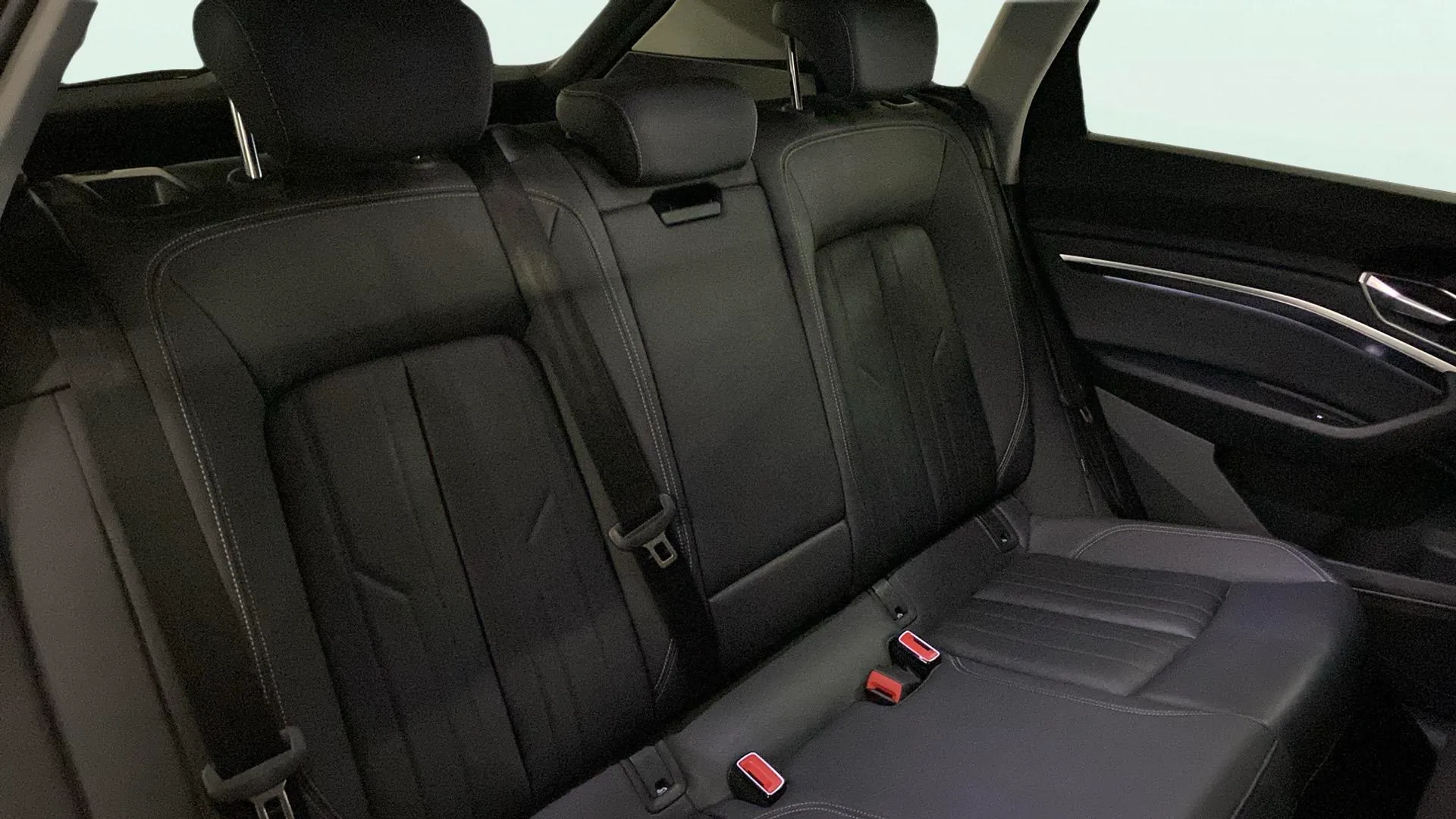 Audi Q8 e-tron S line 55 quattro - foto 32