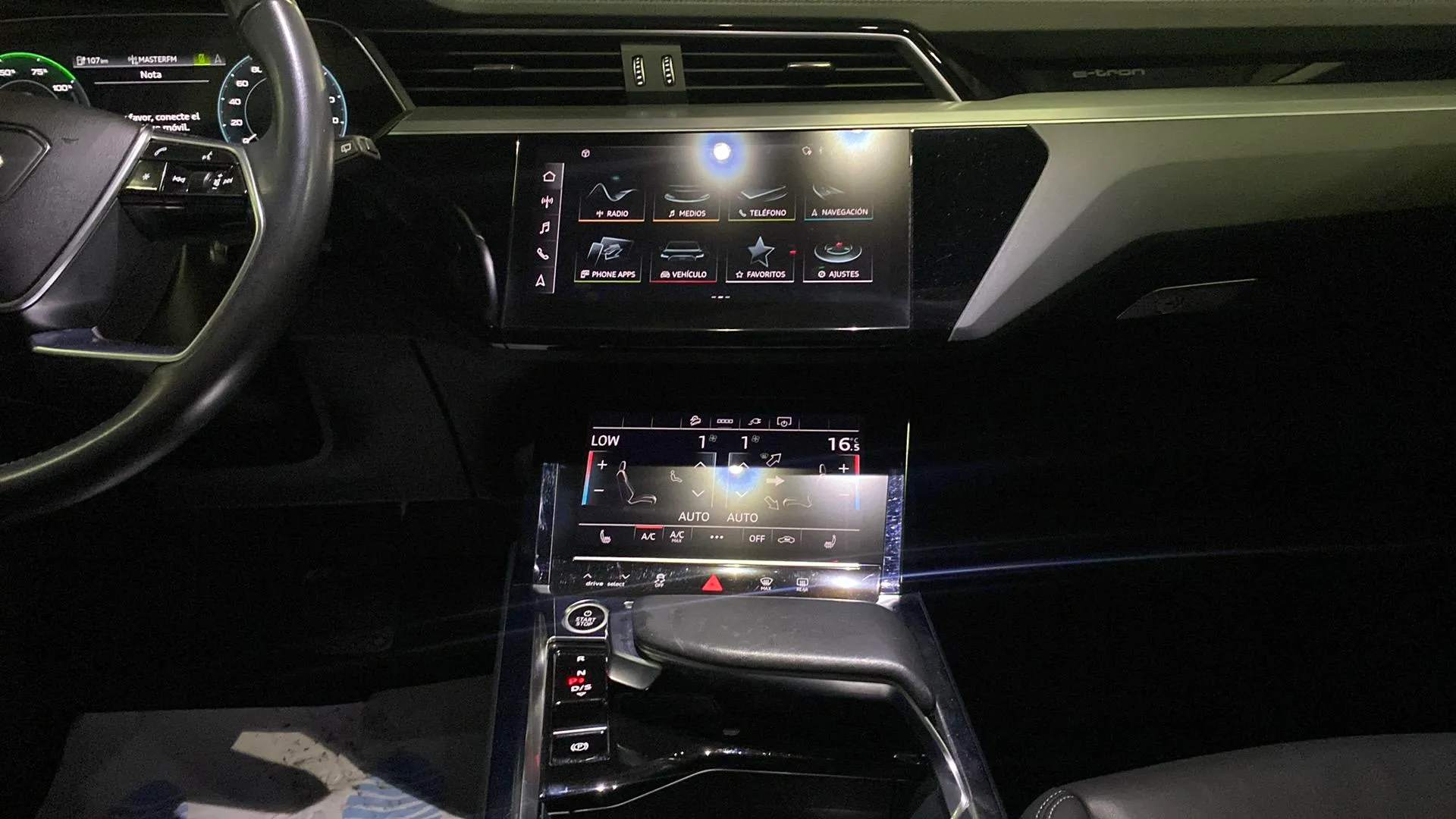 Audi Q8 e-tron S line 55 quattro - foto 28