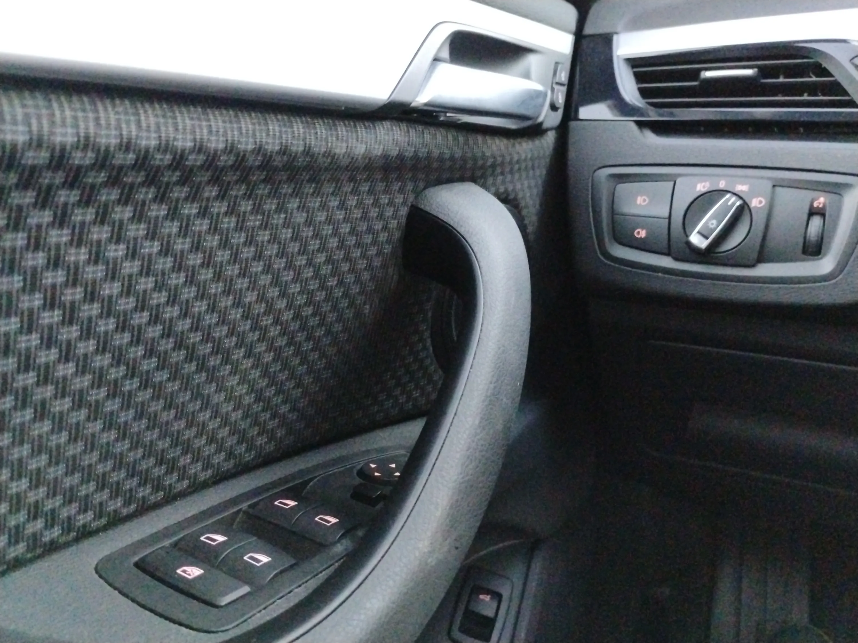 BMW X1 sDrive18i - foto 10