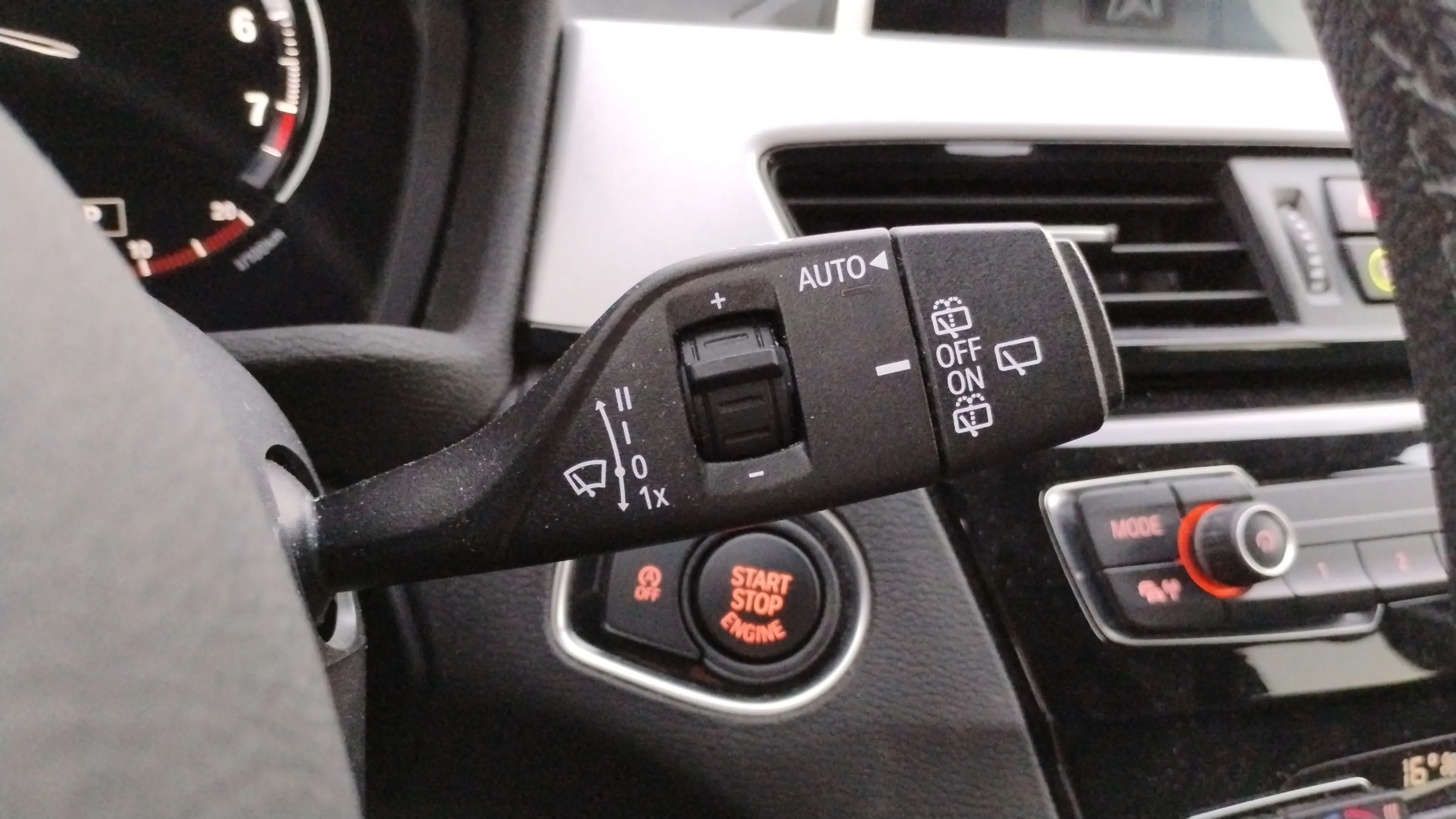 BMW X1 sDrive18i - foto 19