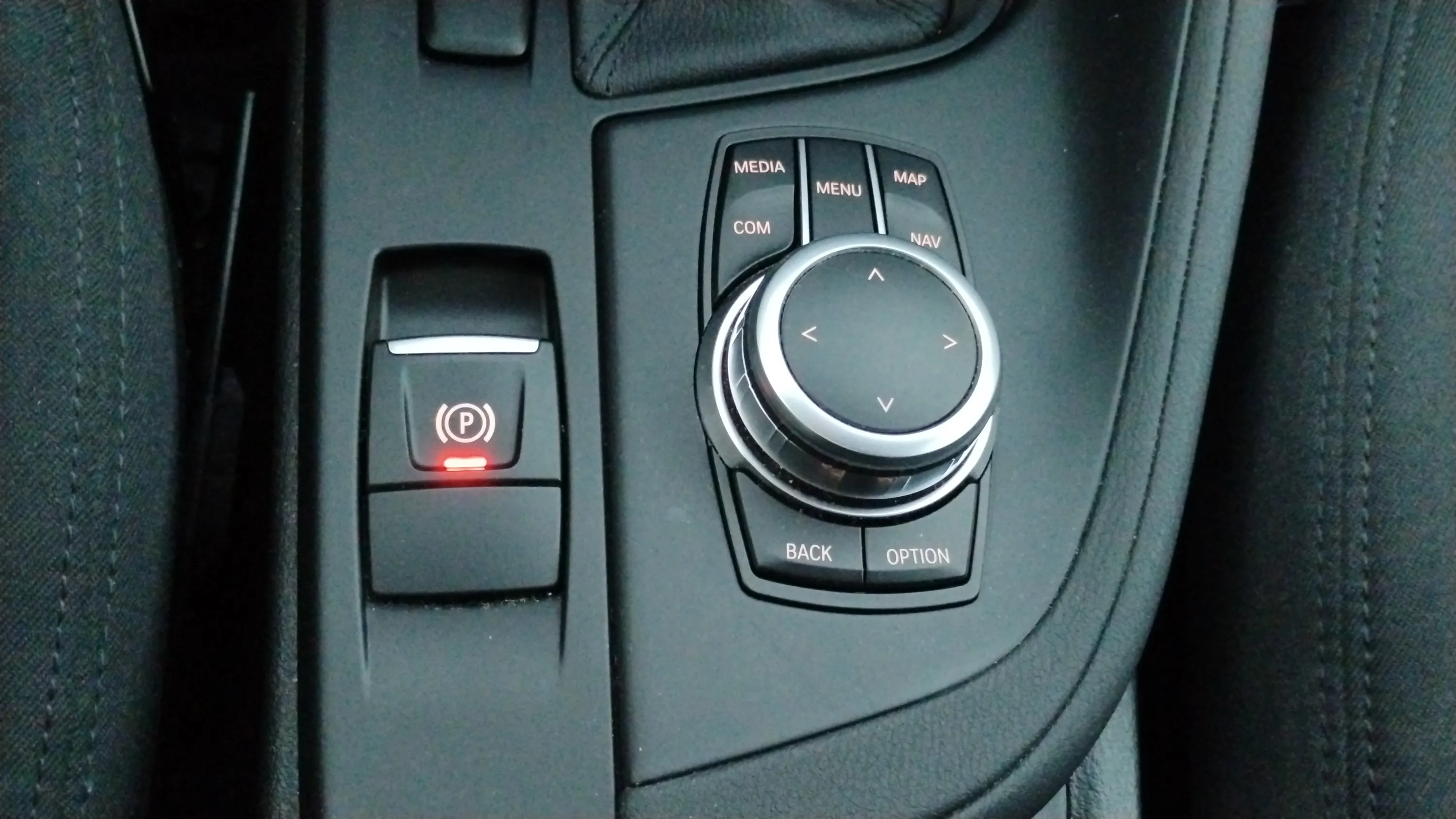 BMW X1 sDrive18i - foto 22