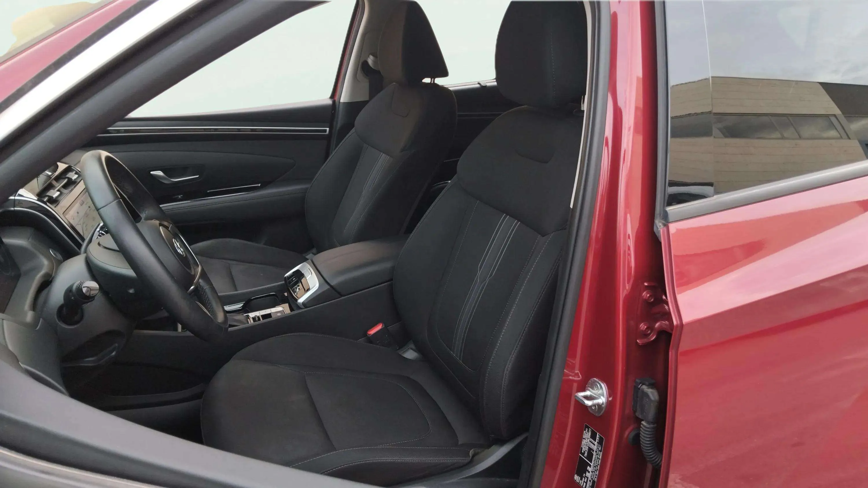 Hyundai Tucson 1.6 CRDi 48V Maxx DCT - foto 21