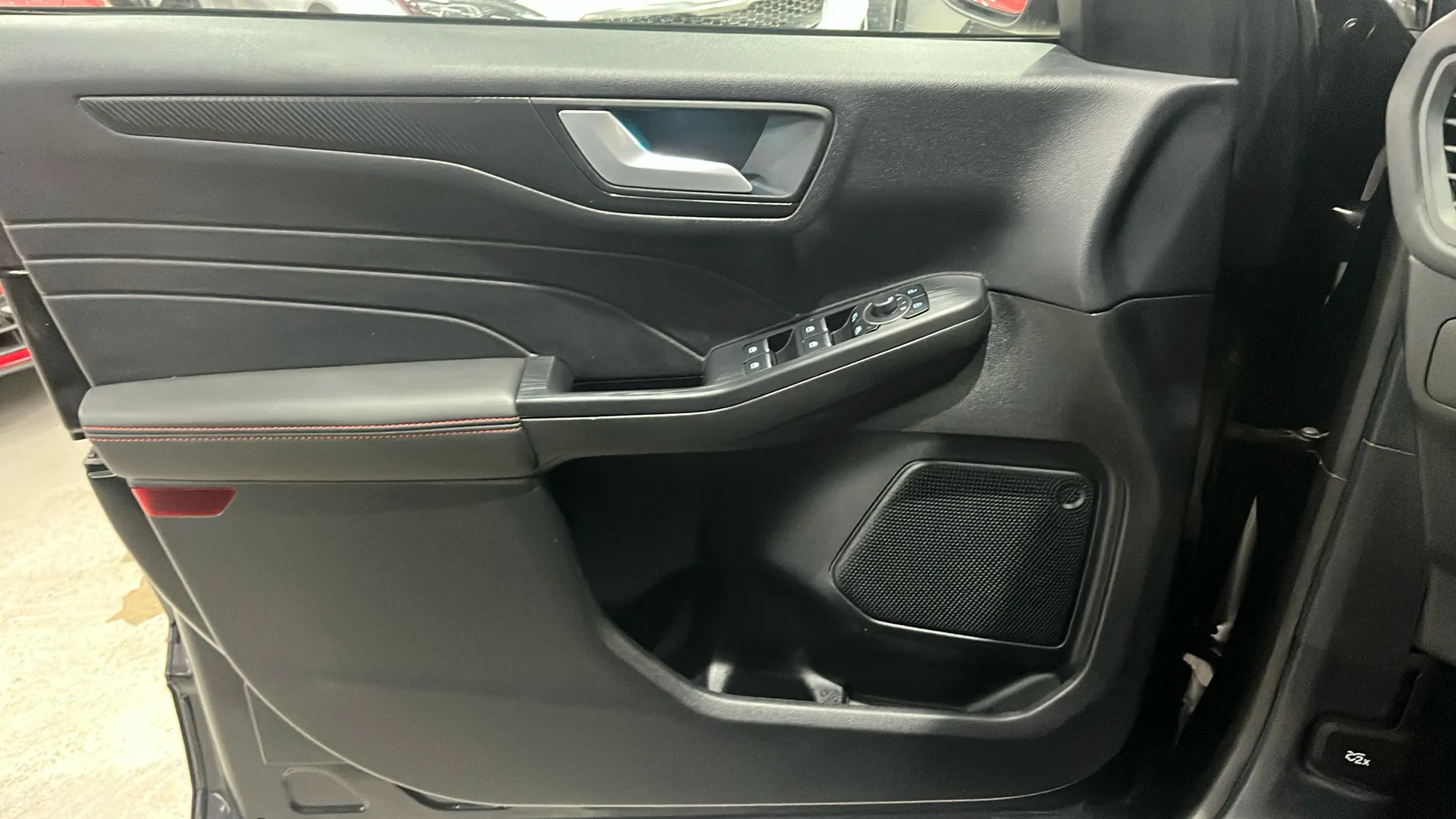 Ford Kuga ST-Line 2.5 Duratec Fhev - foto 15