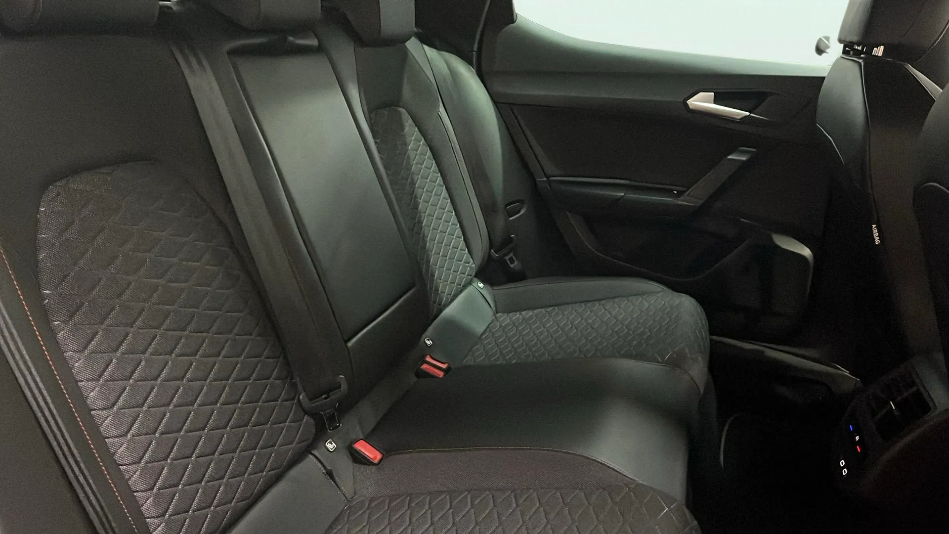SEAT León 1.5 TSI FR Go L - foto 13