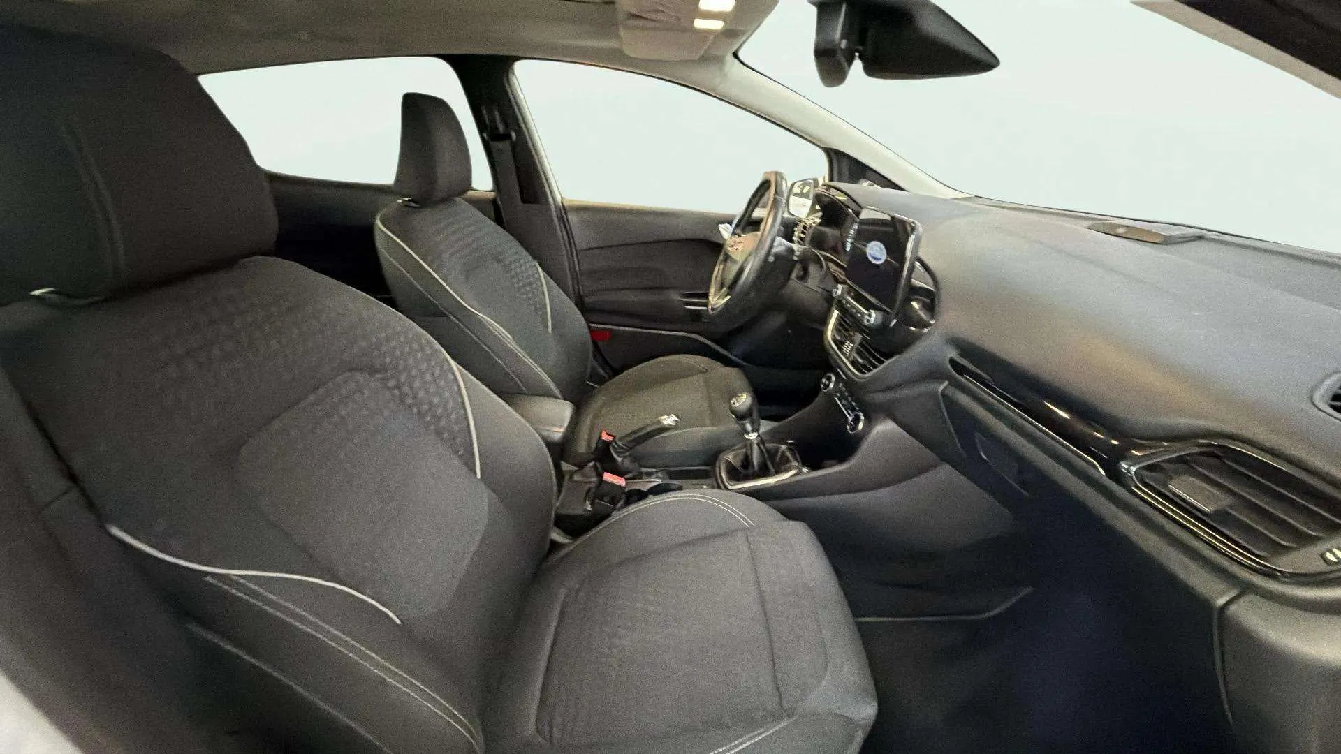 Ford Fiesta 1.0 EcoBoost Titanium - foto 21