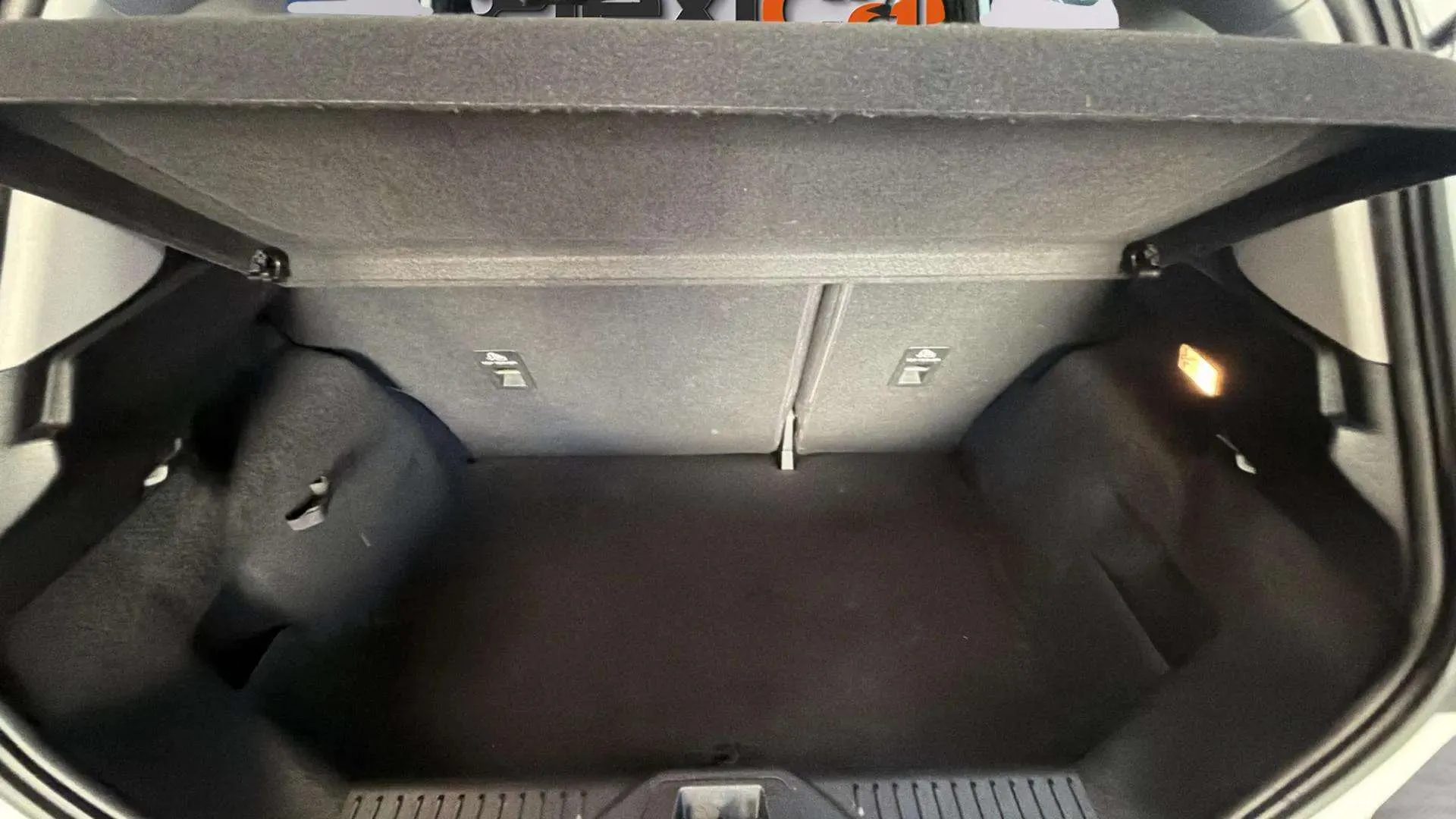 Ford Fiesta 1.0 EcoBoost Titanium - foto 24