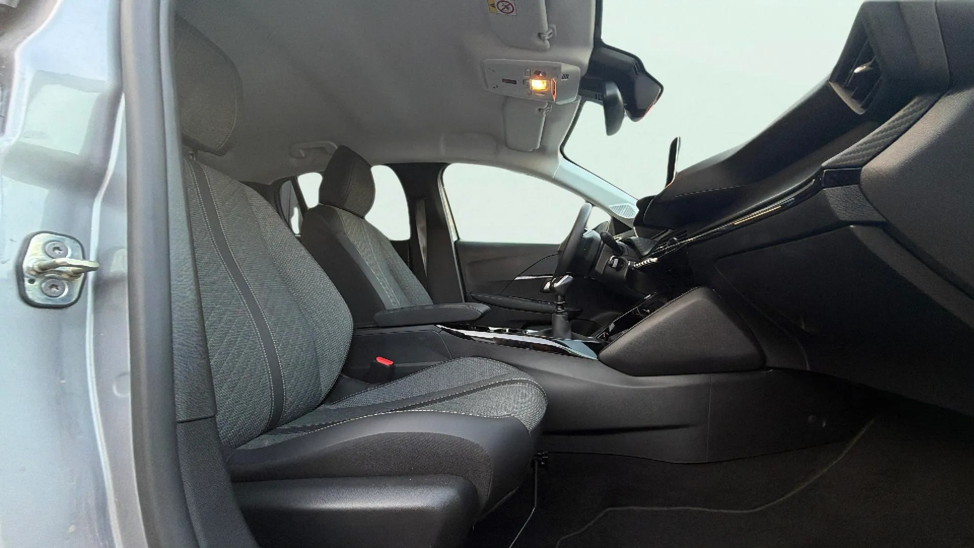 Peugeot 208 Allure Gasolina 100 - foto 14