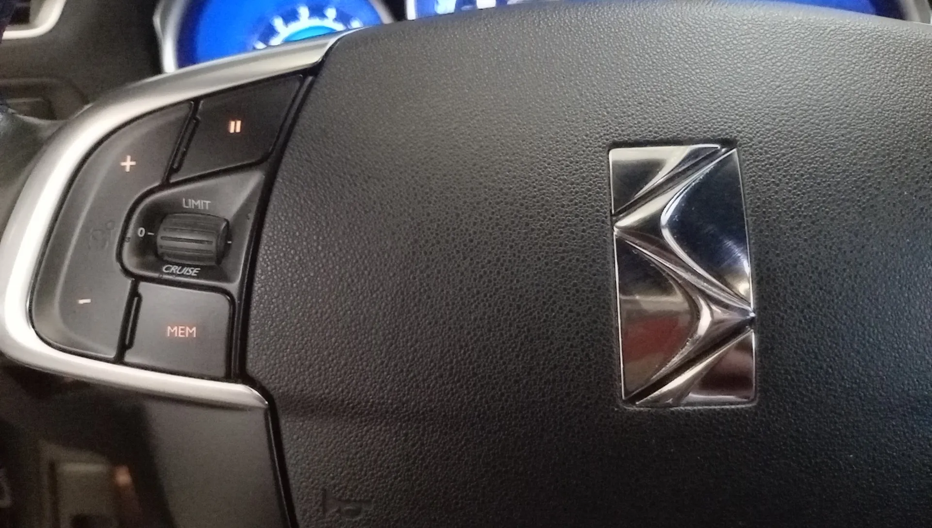 DS 4 1.6 BlueHDi Style - foto 11