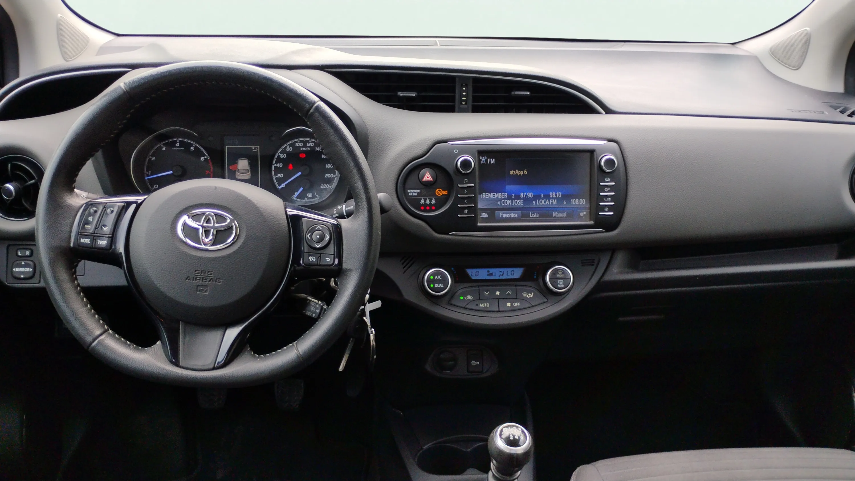 Toyota Yaris 1.0 70 Active - foto 10