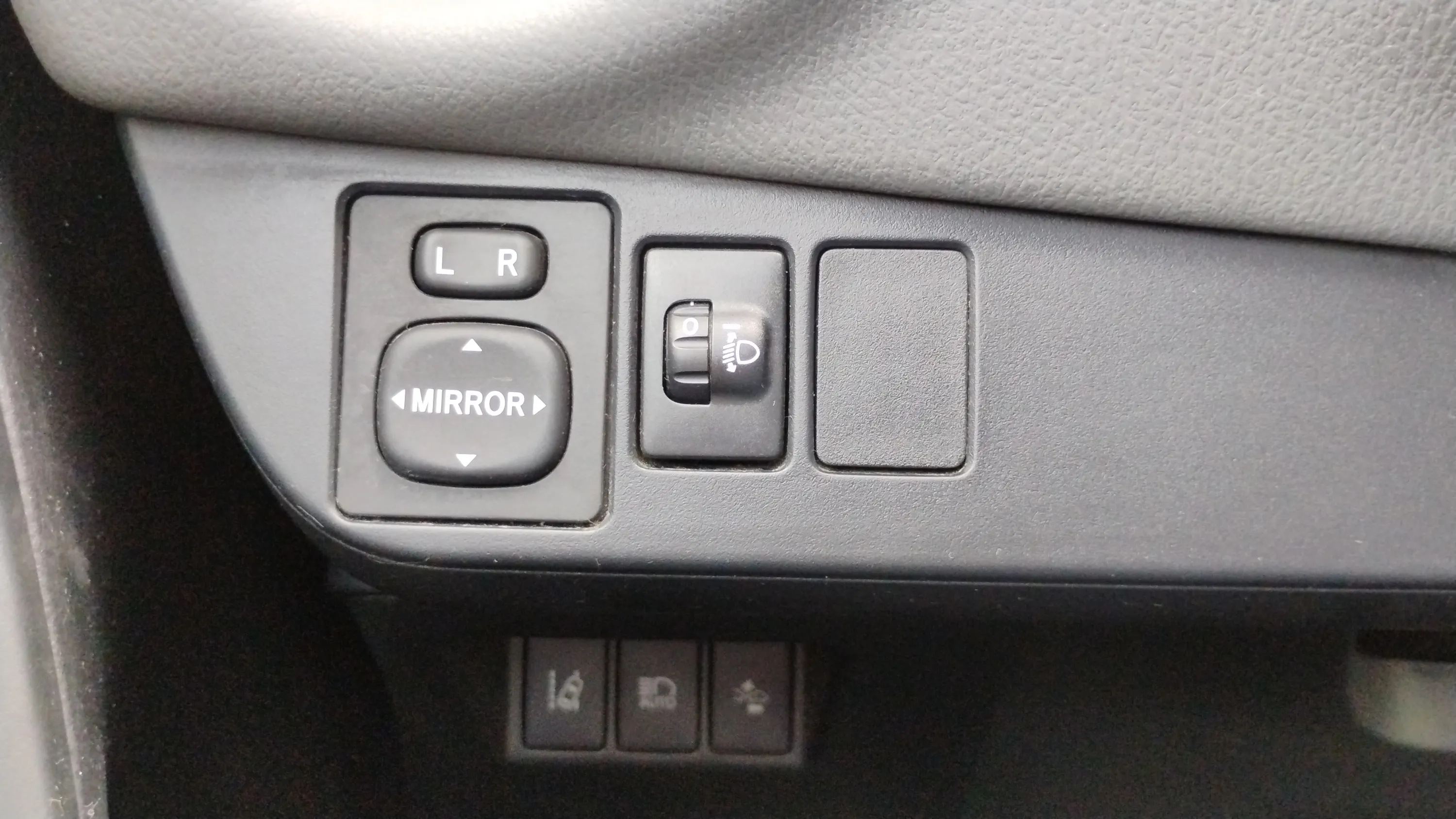 Toyota Yaris 1.0 70 Active - foto 18