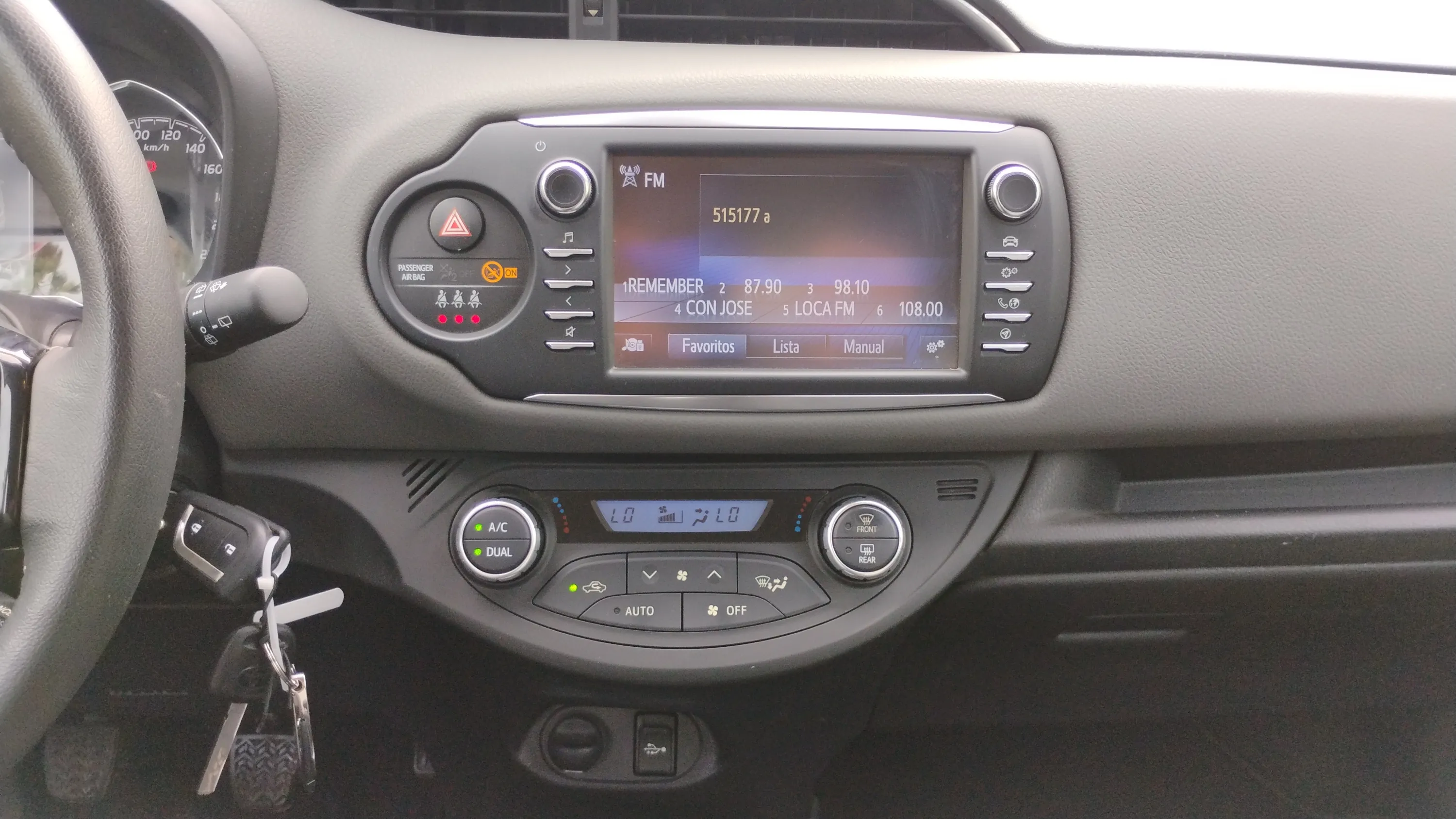 Toyota Yaris 1.0 70 Active - foto 11