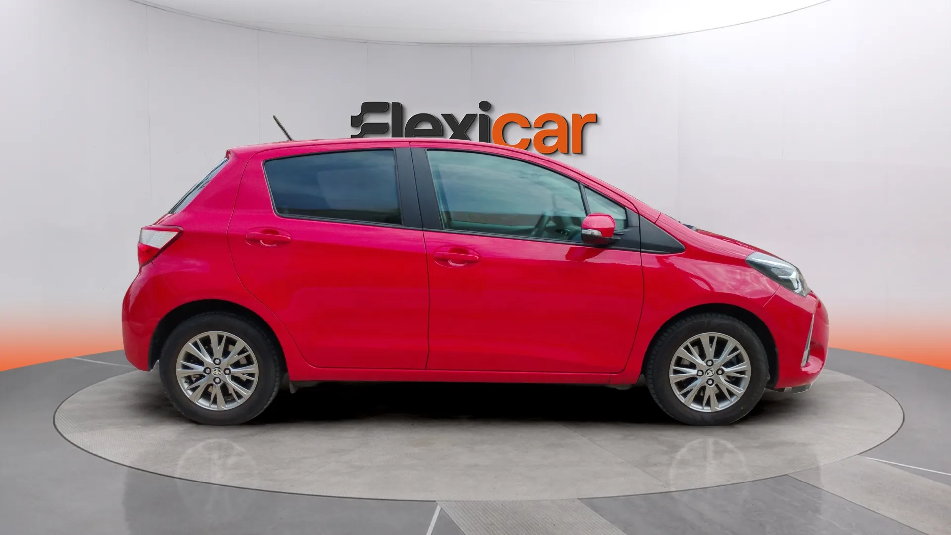 Toyota Yaris 1.0 70 Active - foto 3
