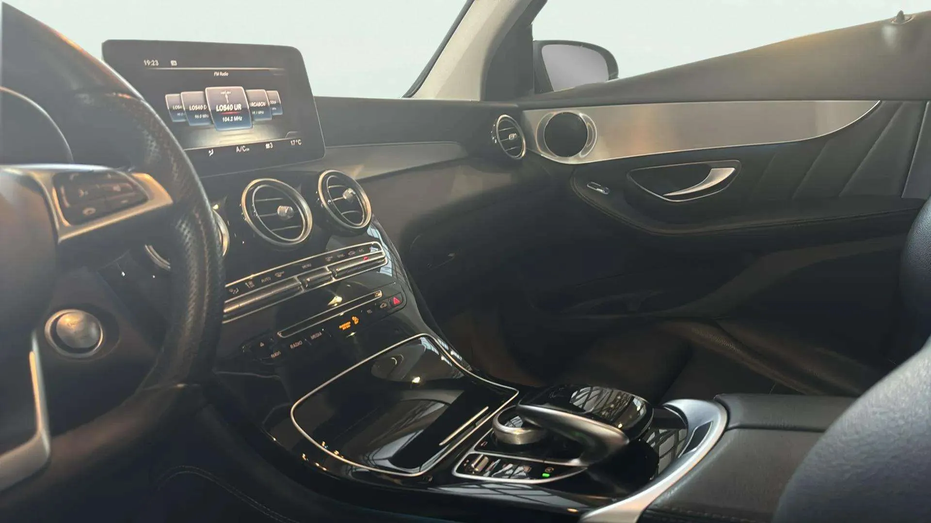 Mercedes-Benz GLC 250 d 4MATIC - foto 19