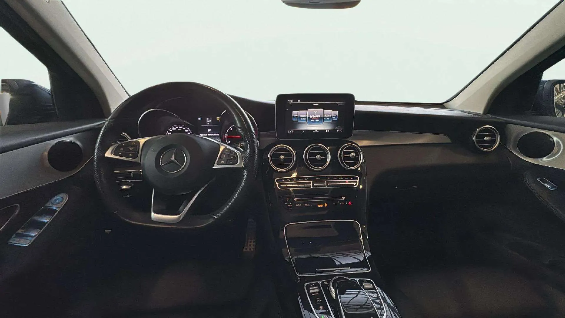 Mercedes-Benz GLC 250 d 4MATIC - foto 9