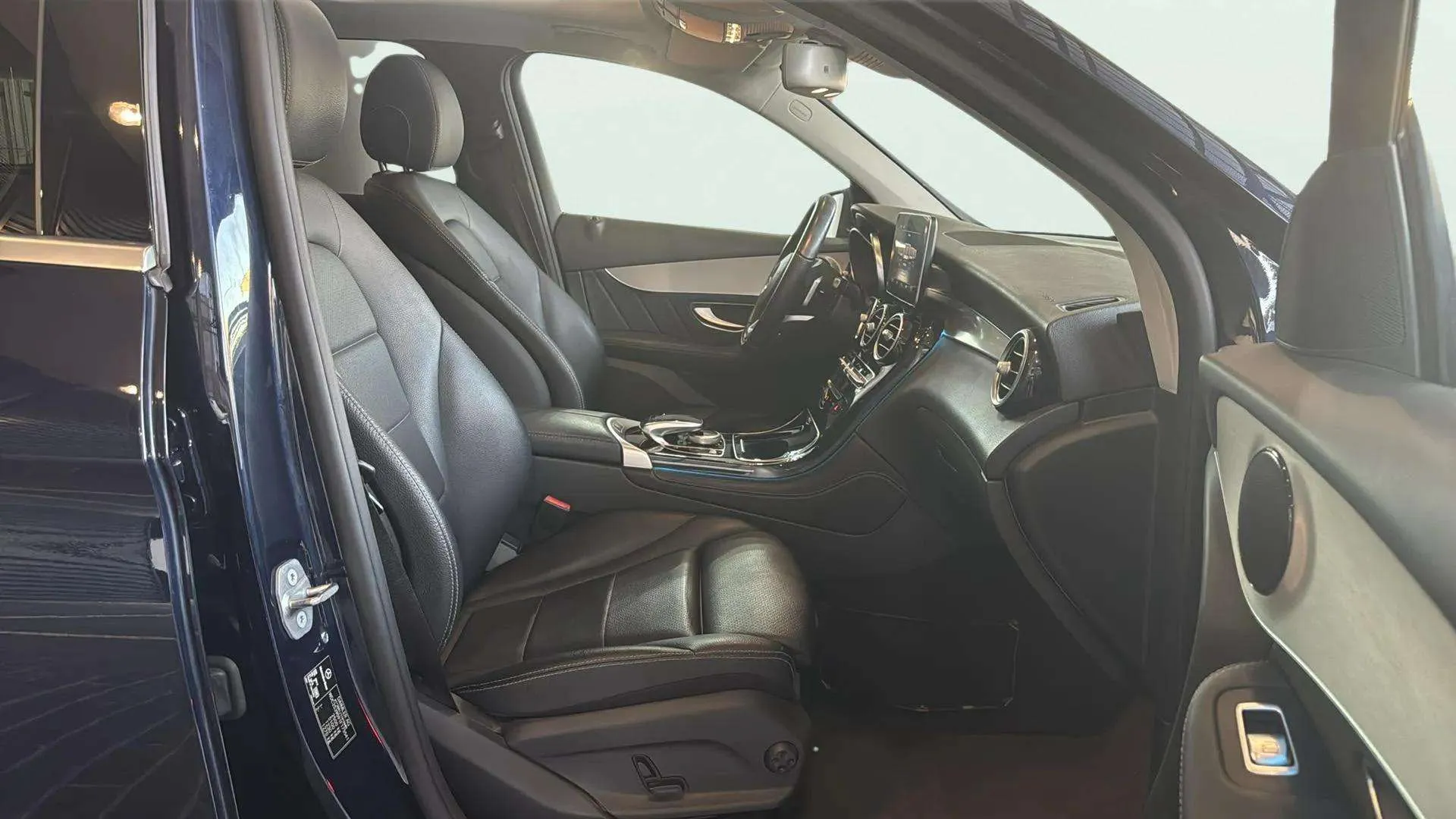 Mercedes-Benz GLC 250 d 4MATIC - foto 13