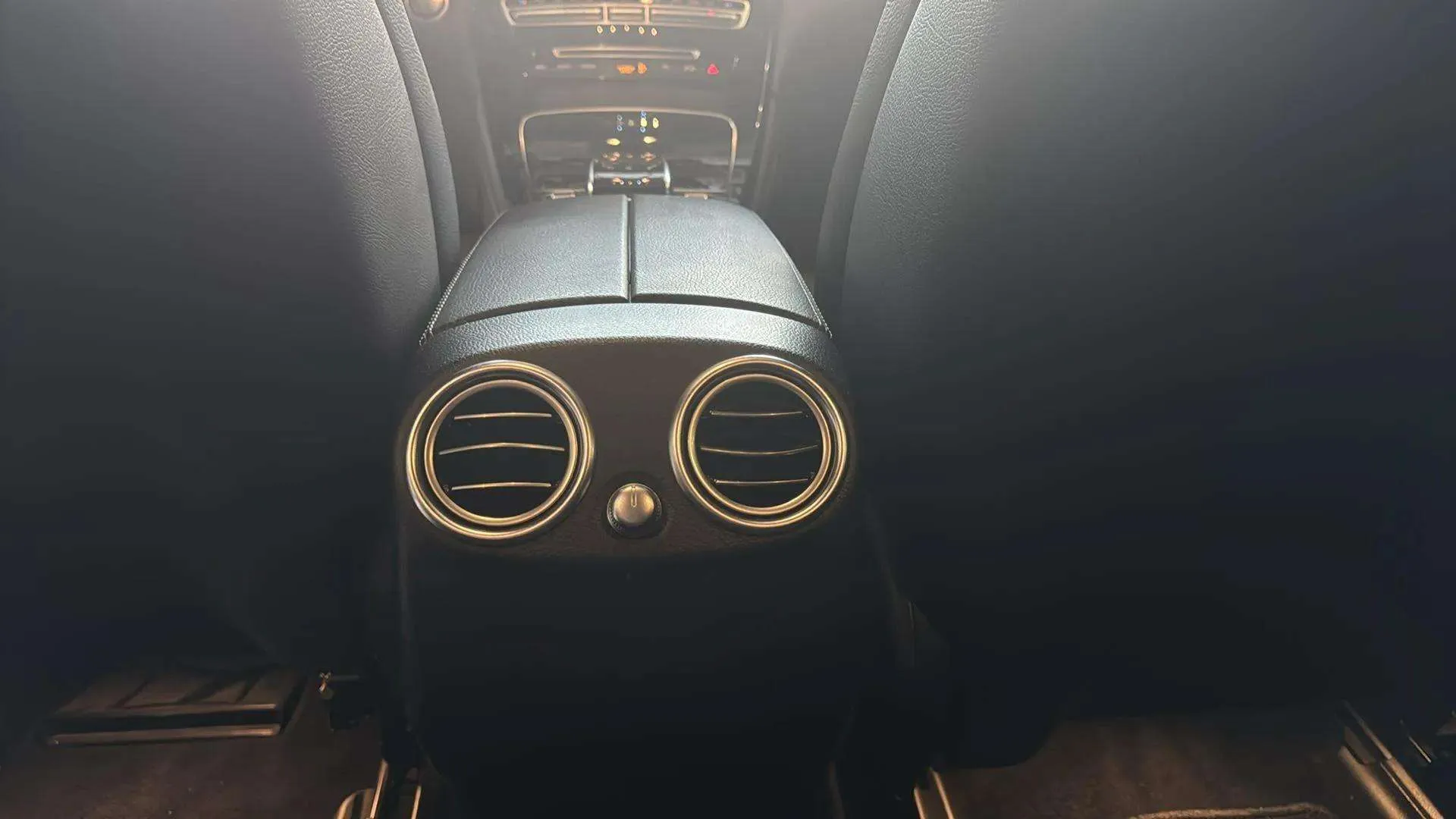 Mercedes-Benz GLC 250 d 4MATIC - foto 22