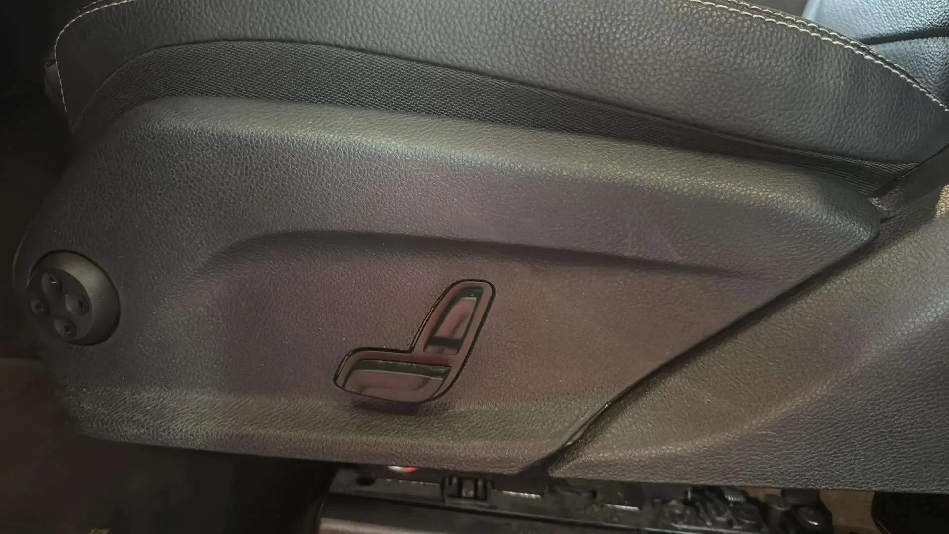 Mercedes-Benz GLC 250 d 4MATIC - foto 18