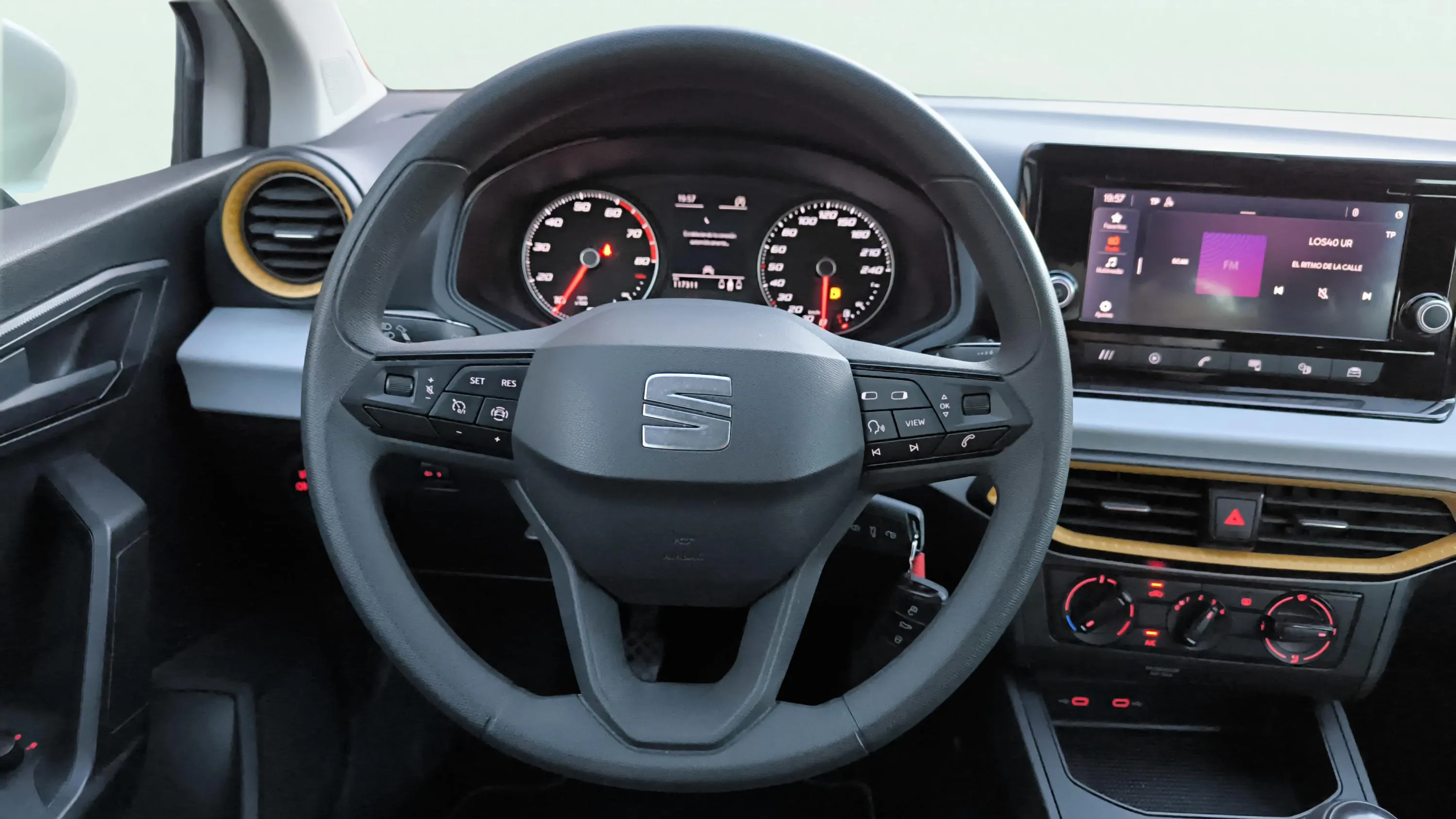 SEAT Ibiza 1.0 MPI Reference - foto 8