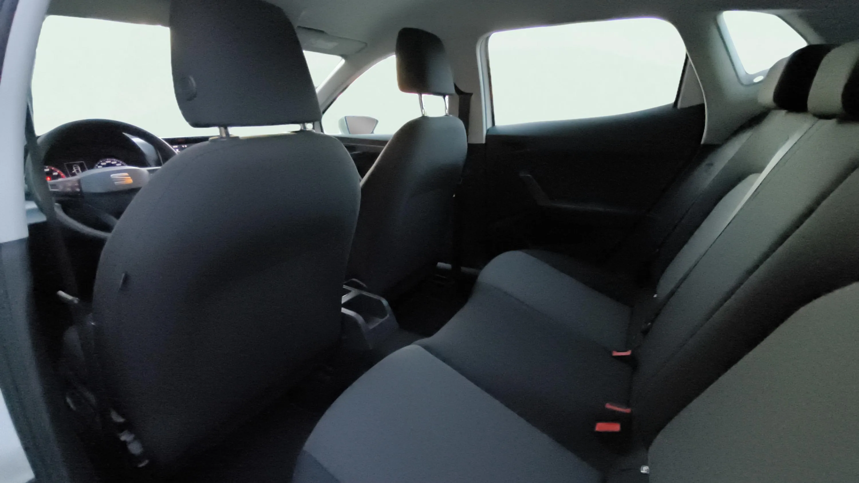 SEAT Ibiza 1.0 MPI Reference - foto 21