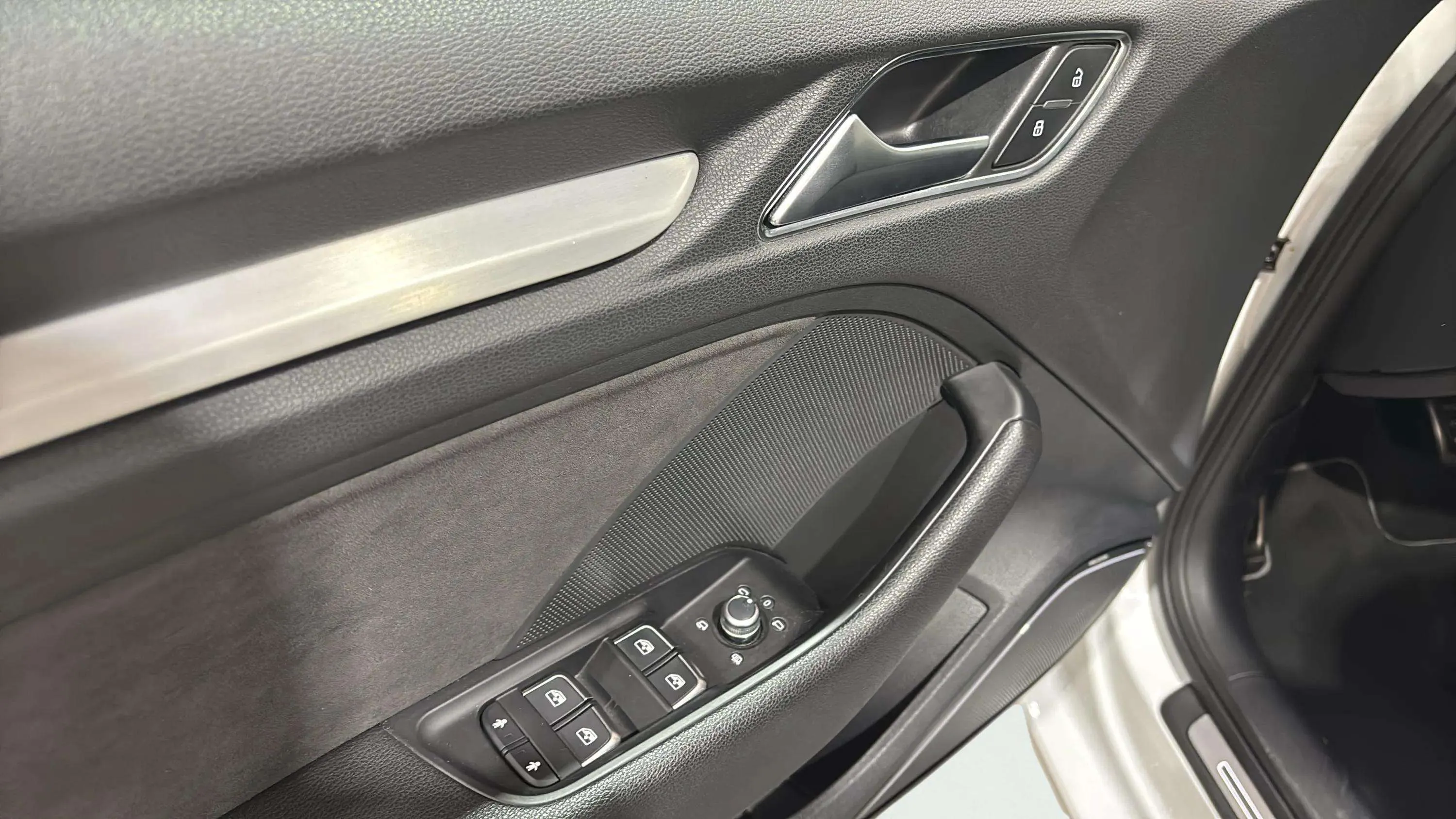 Audi A3 2.0 TDI quattro S tronic Sedan - foto 17