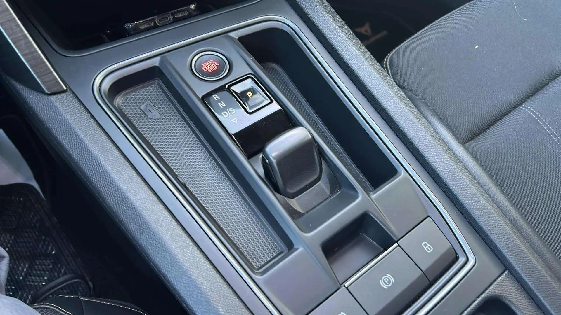 Cupra León SP 1.5 eTSI DSG - foto 26