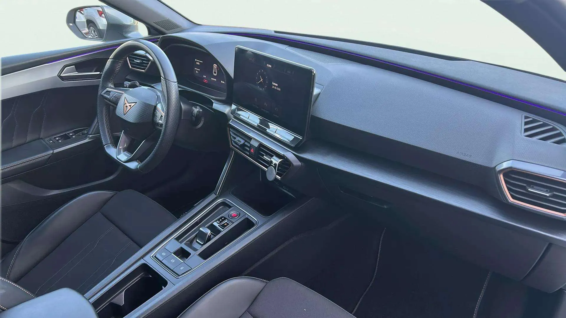 Cupra León SP 1.5 eTSI DSG - foto 17