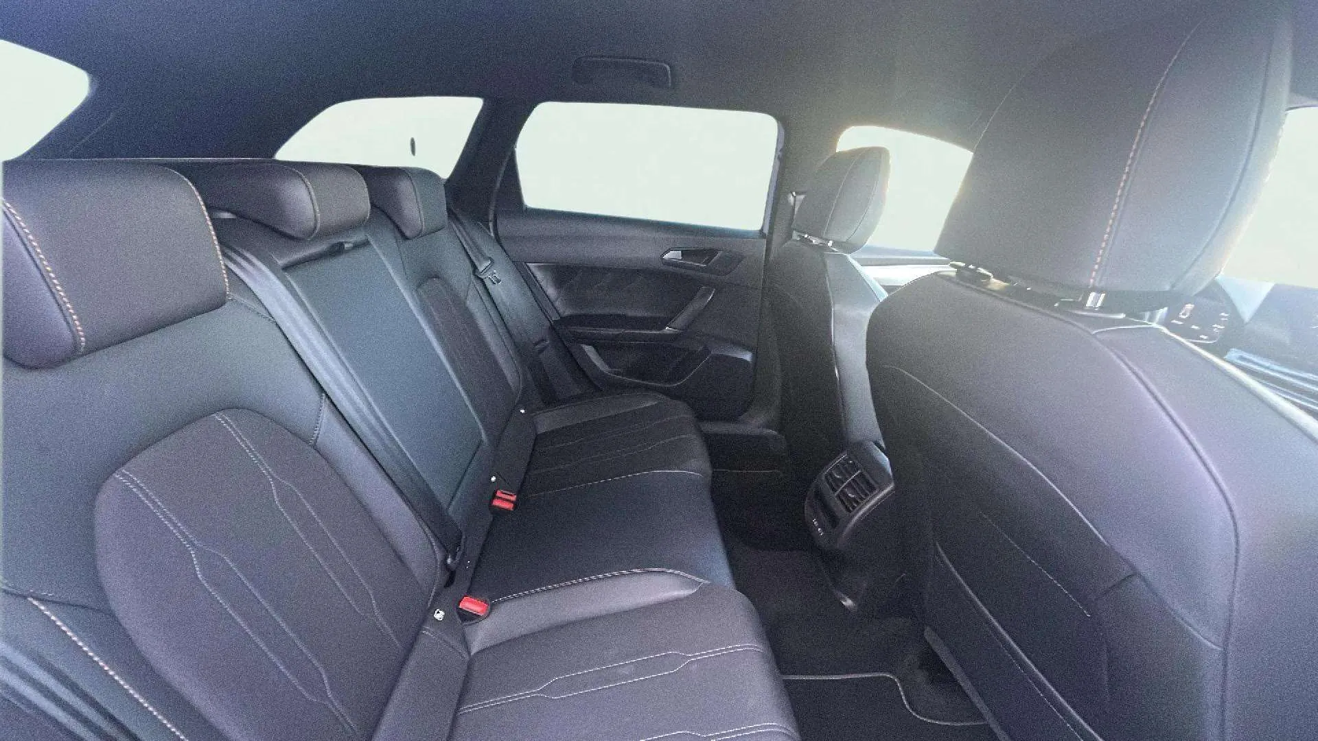 Cupra León SP 1.5 eTSI DSG - foto 21