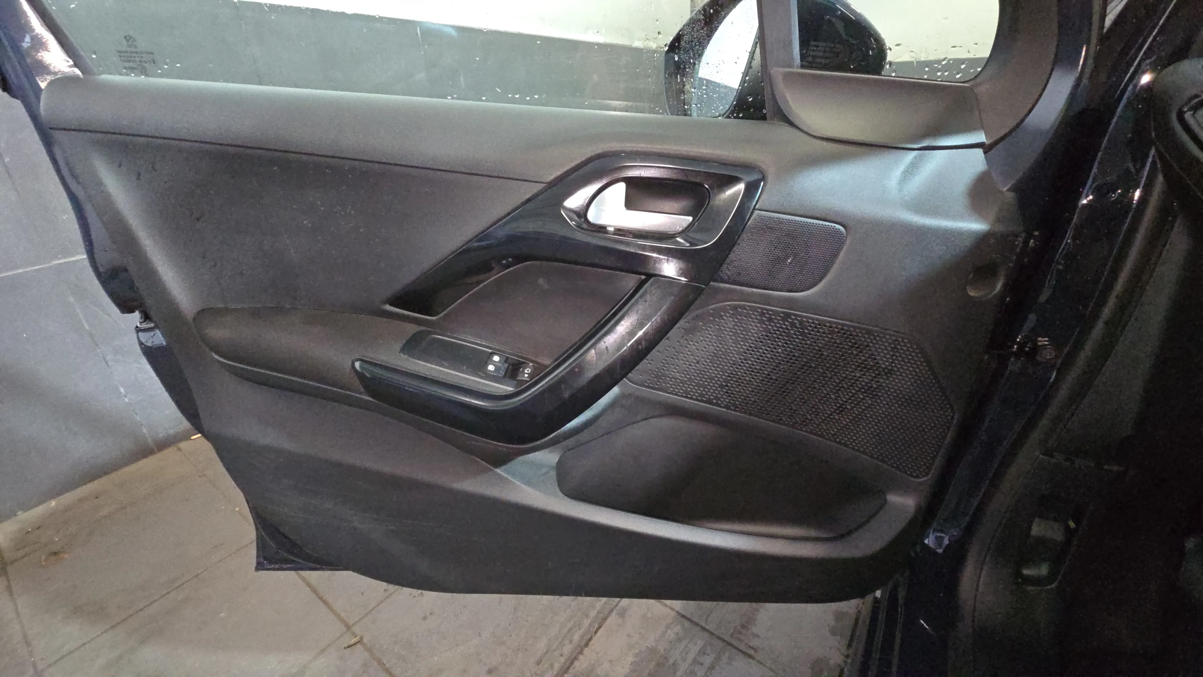 Peugeot 208 Active PureTech - foto 17