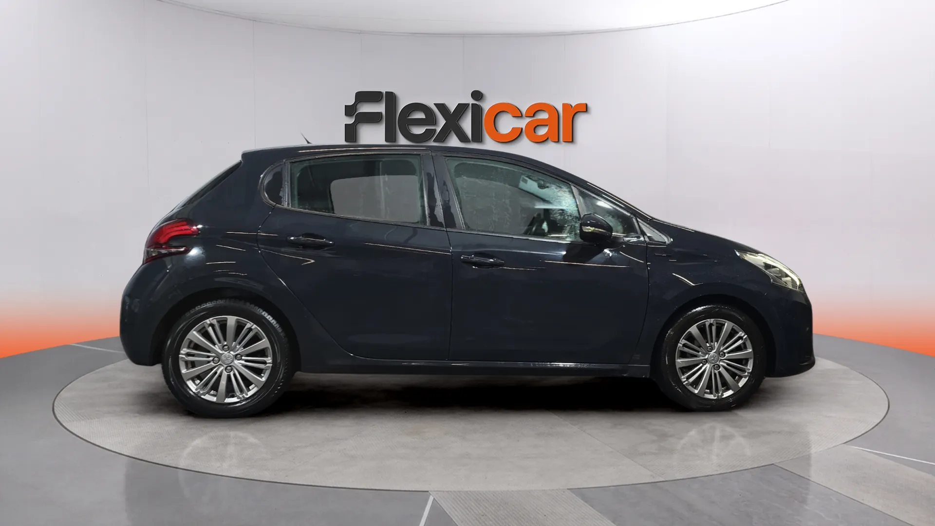 Peugeot 208 Active PureTech - foto 5