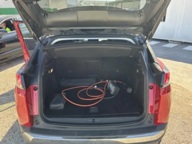 Peugeot 3008 Hybrid 225 e-EAT8 Allure Pack - foto 32