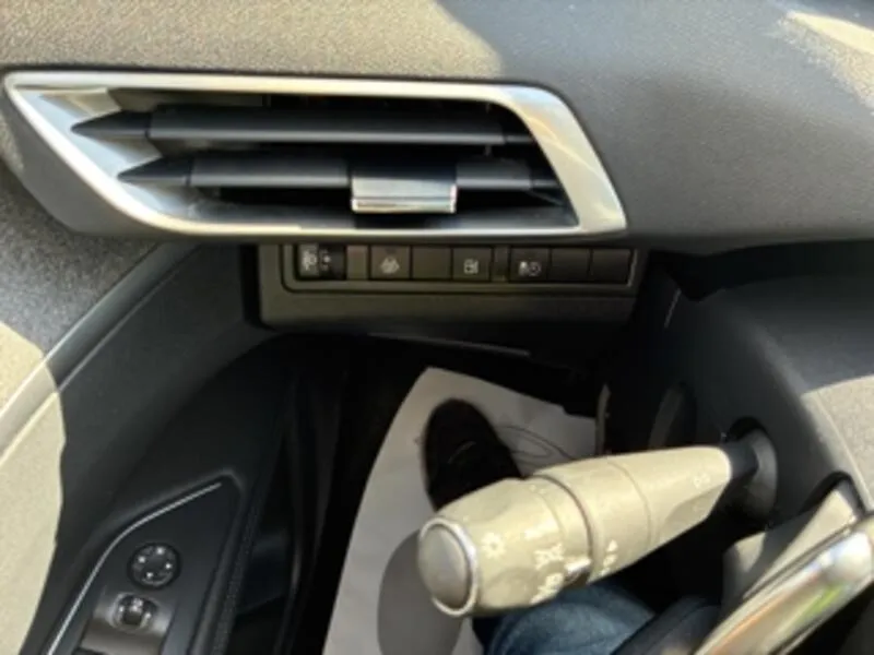 Peugeot 3008 Hybrid 225 e-EAT8 Allure Pack - foto 40