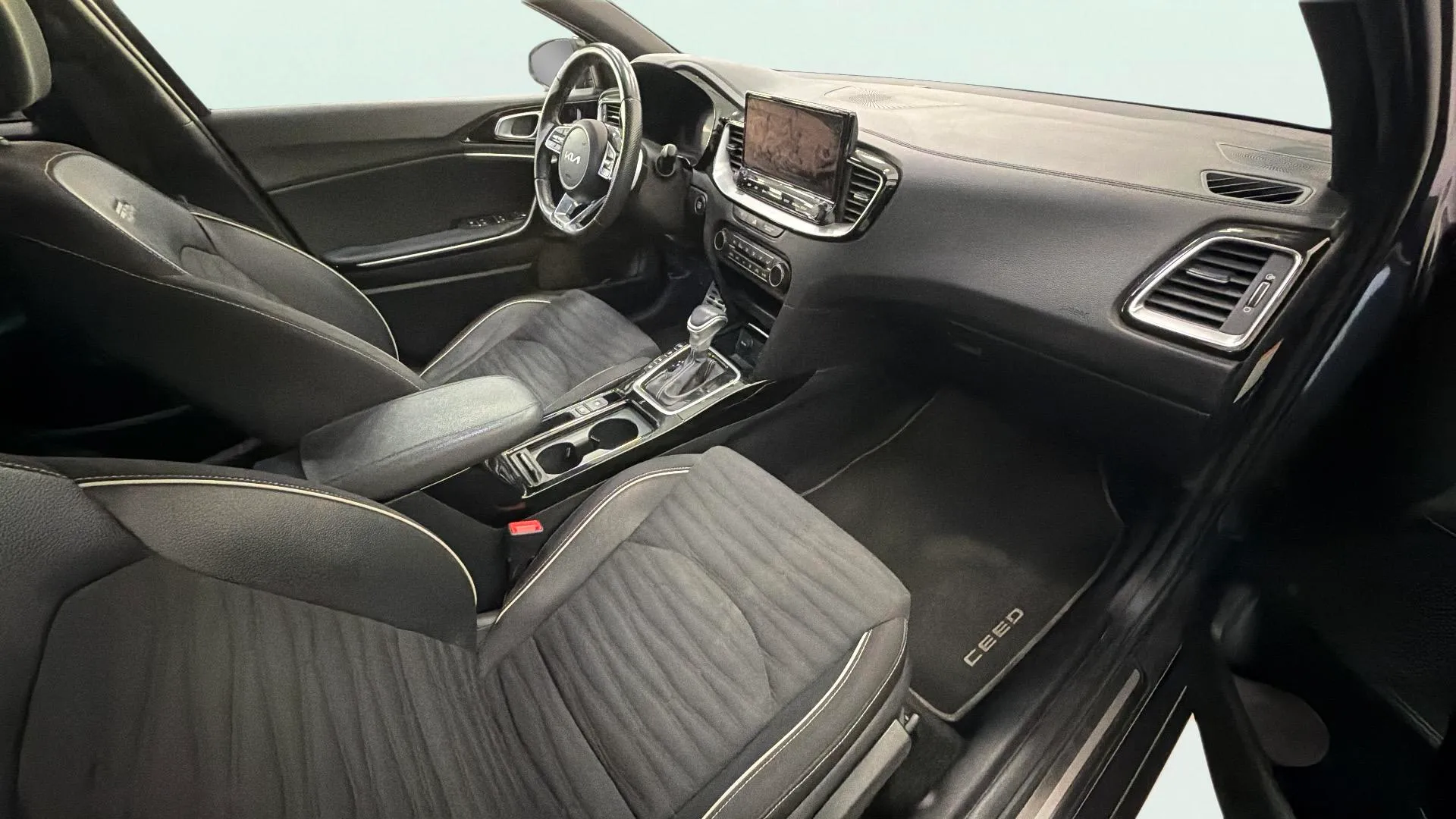 Kia ProCeed 1.5 MHEV GT Line DCT - foto 12