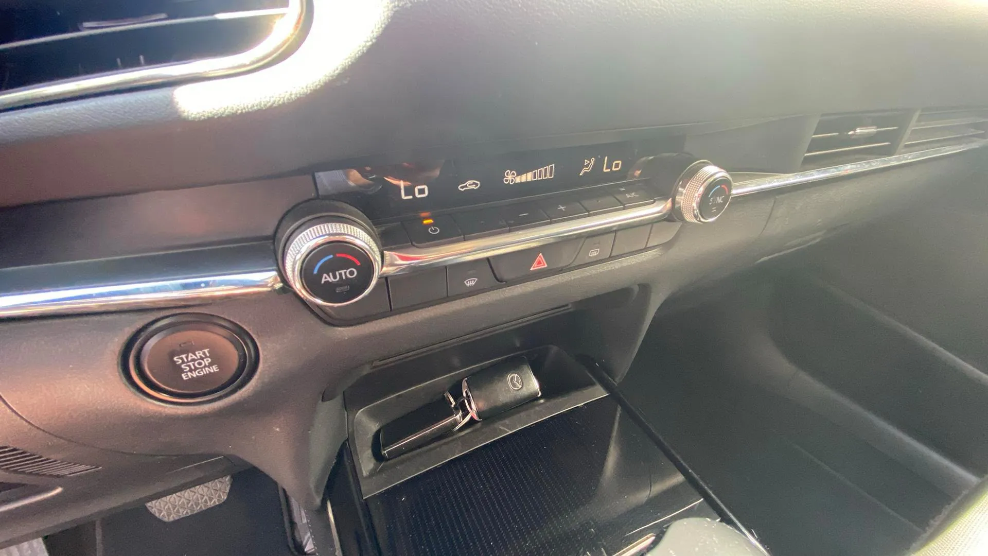 Mazda CX-30 2.0 Zenith Safety (sin Pack Bose - foto 16