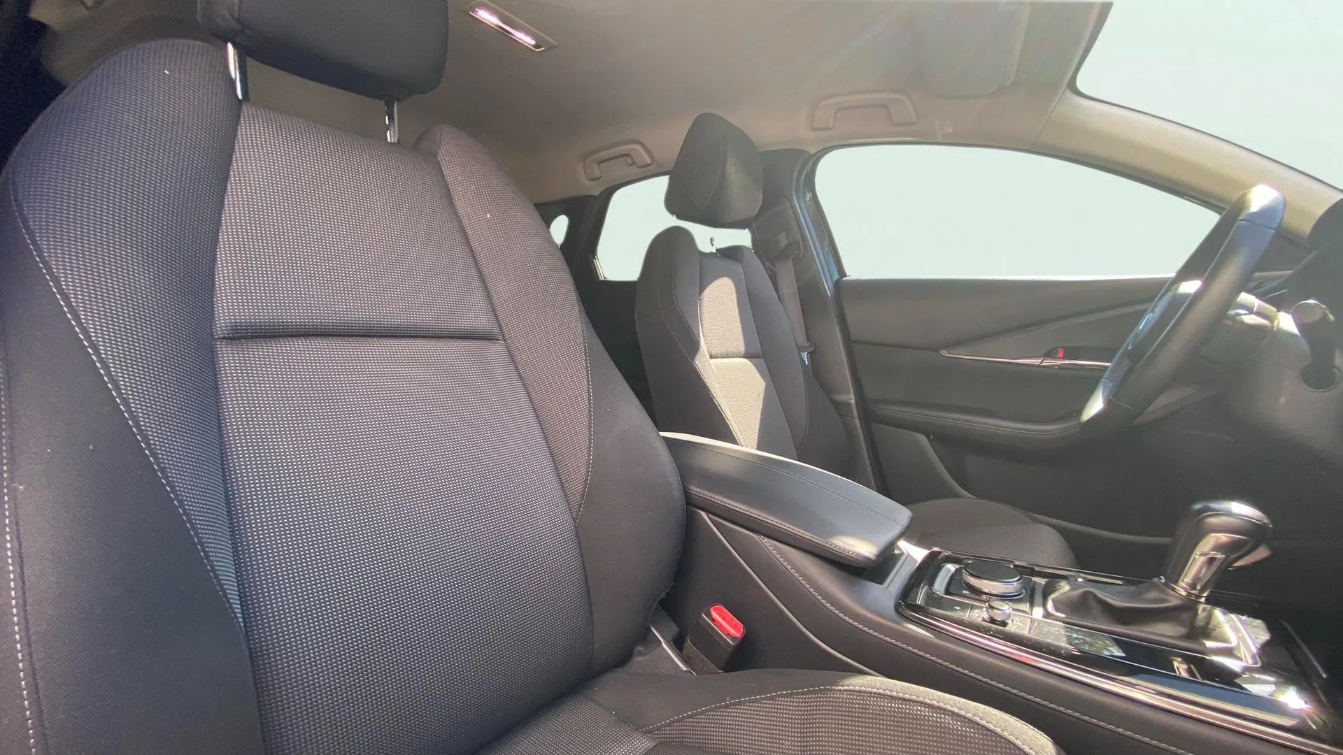 Mazda CX-30 2.0 Zenith Safety (sin Pack Bose - foto 21