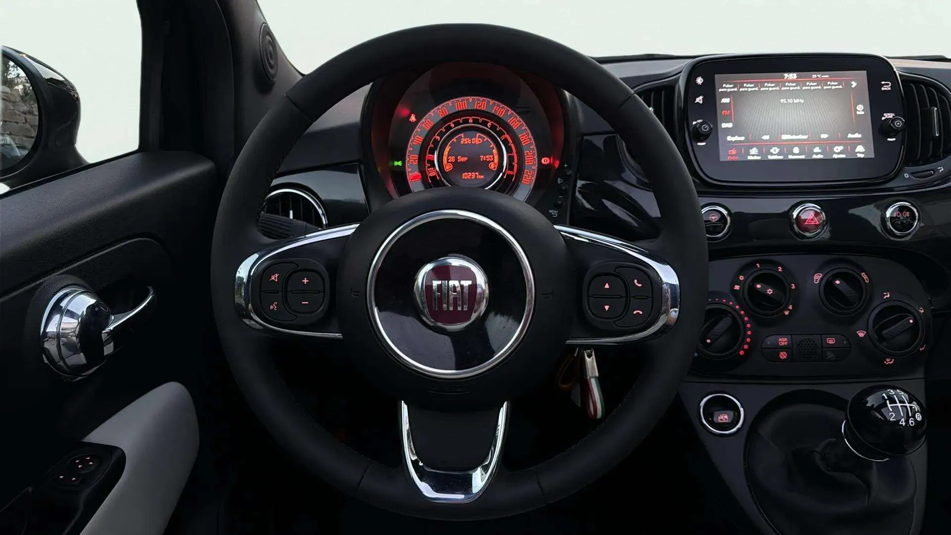 Fiat 500 Dolcevita 1.0 Hybrid - foto 11