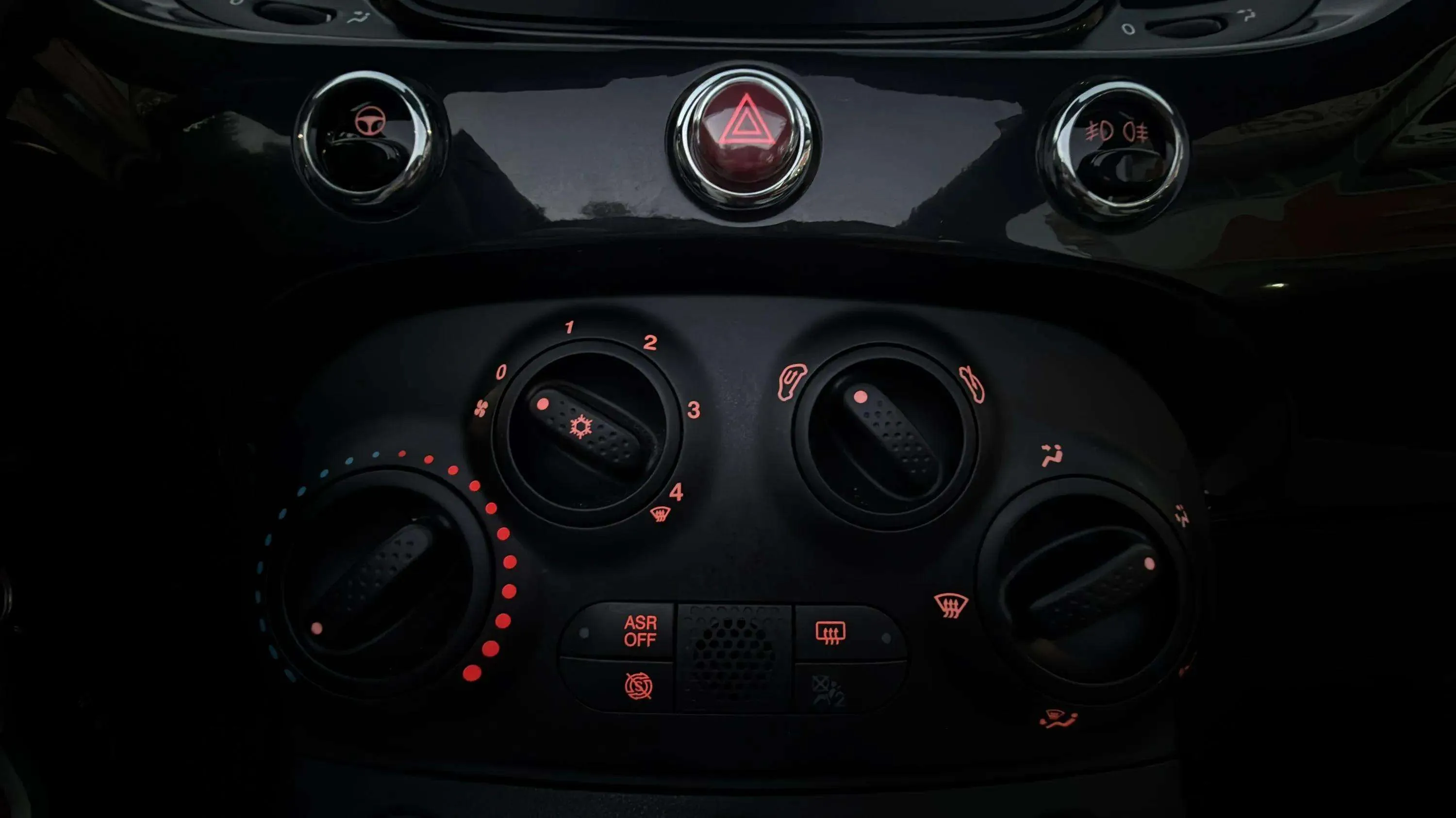 Fiat 500 Dolcevita 1.0 Hybrid - foto 13