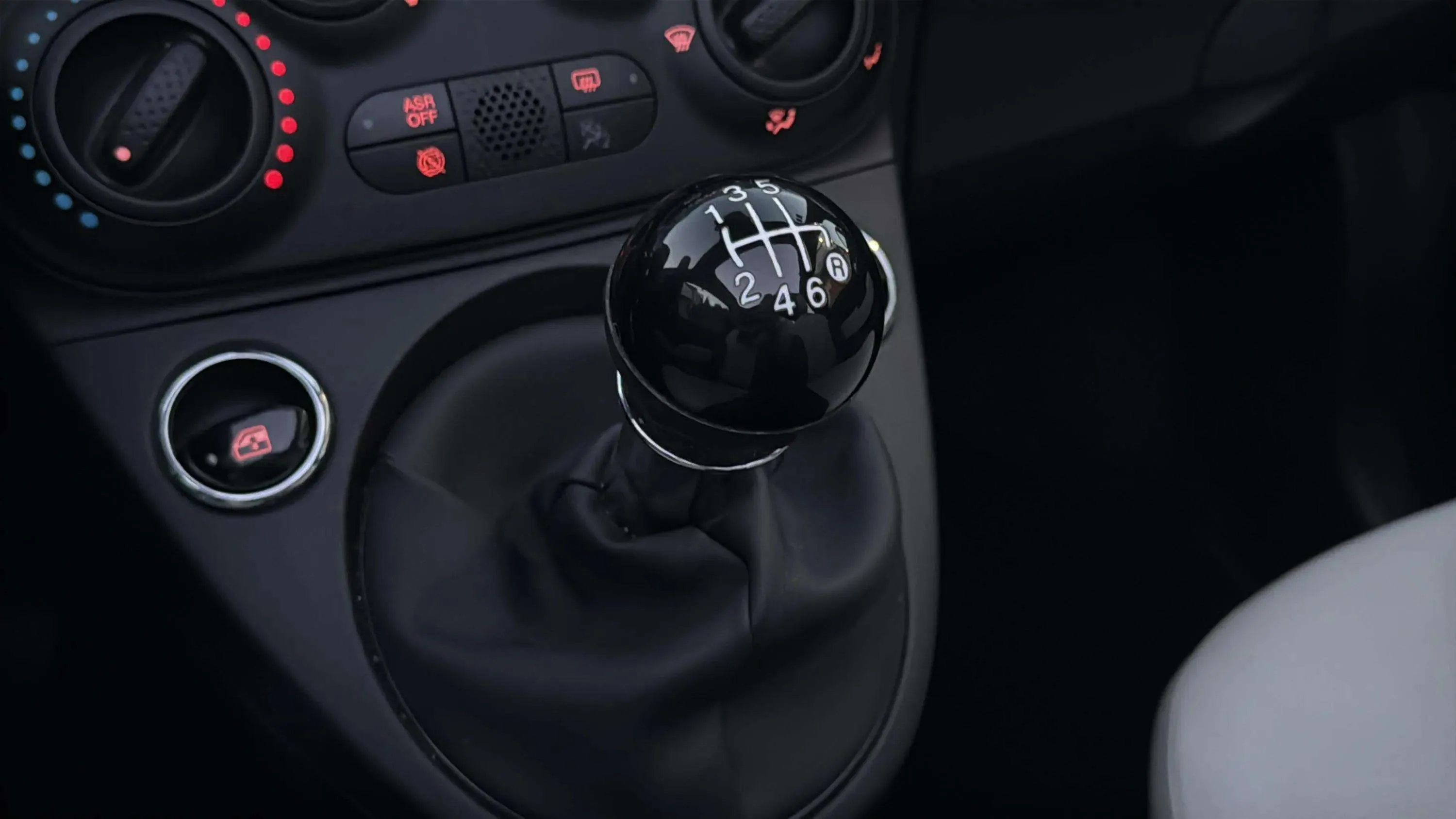 Fiat 500 Dolcevita 1.0 Hybrid - foto 6
